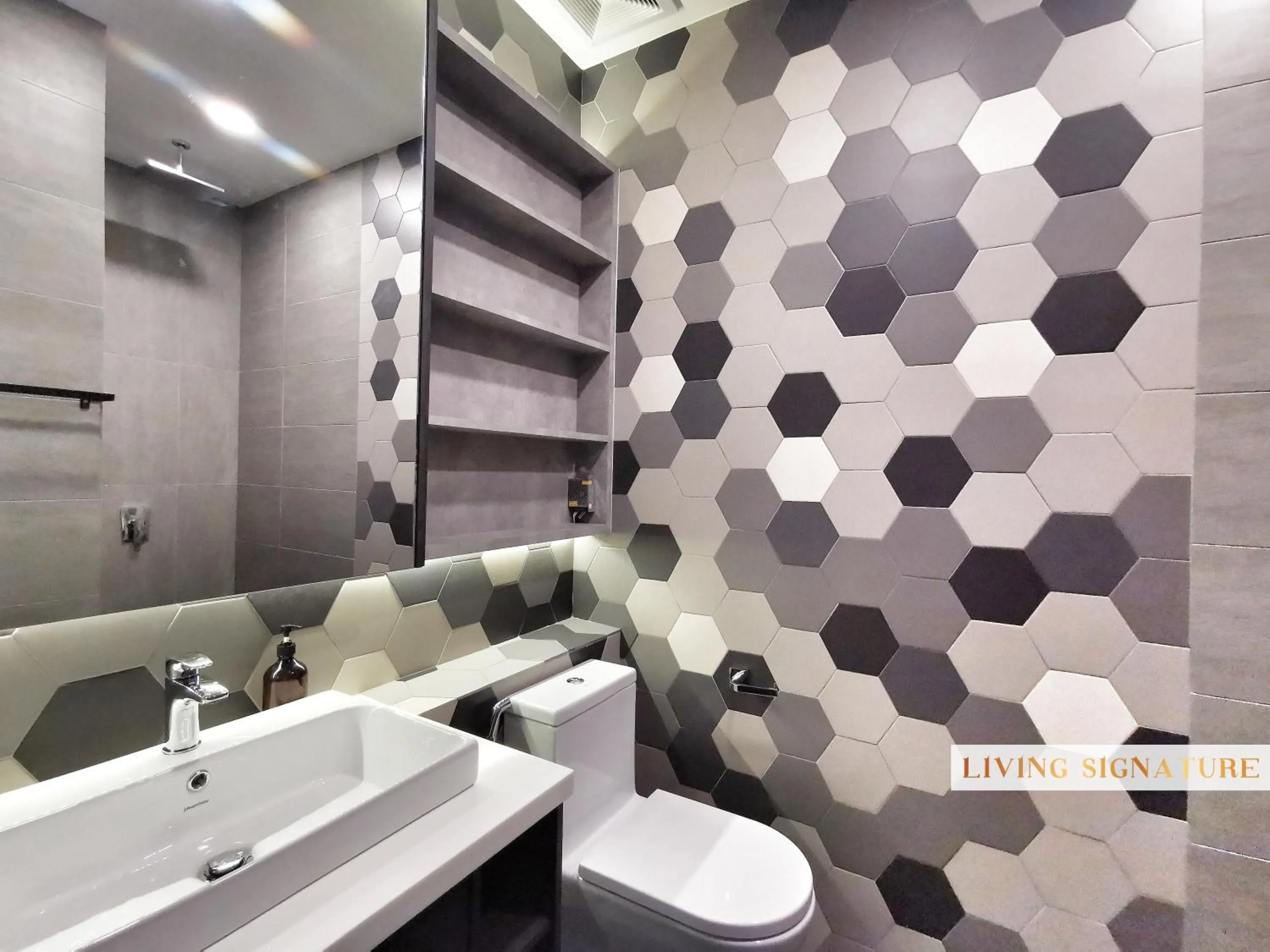 Ceylonz Suites by Living Signature