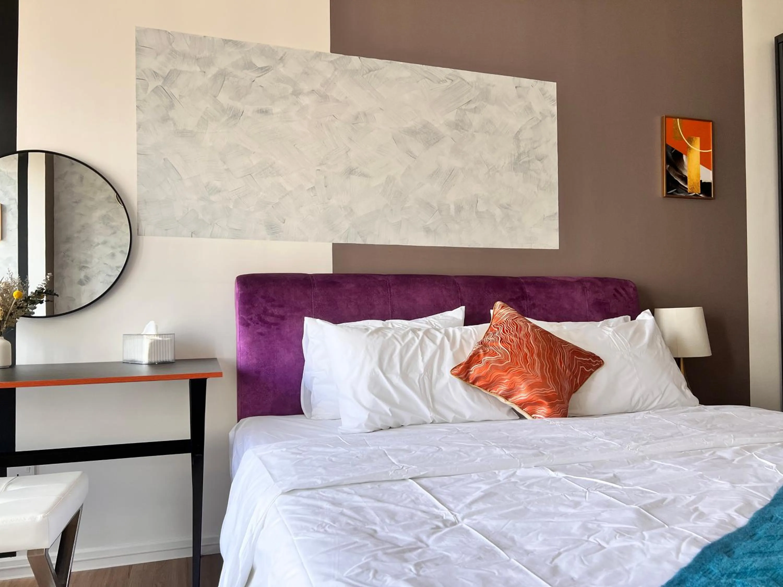 Bed in Ceylonz Suites by Living Signature