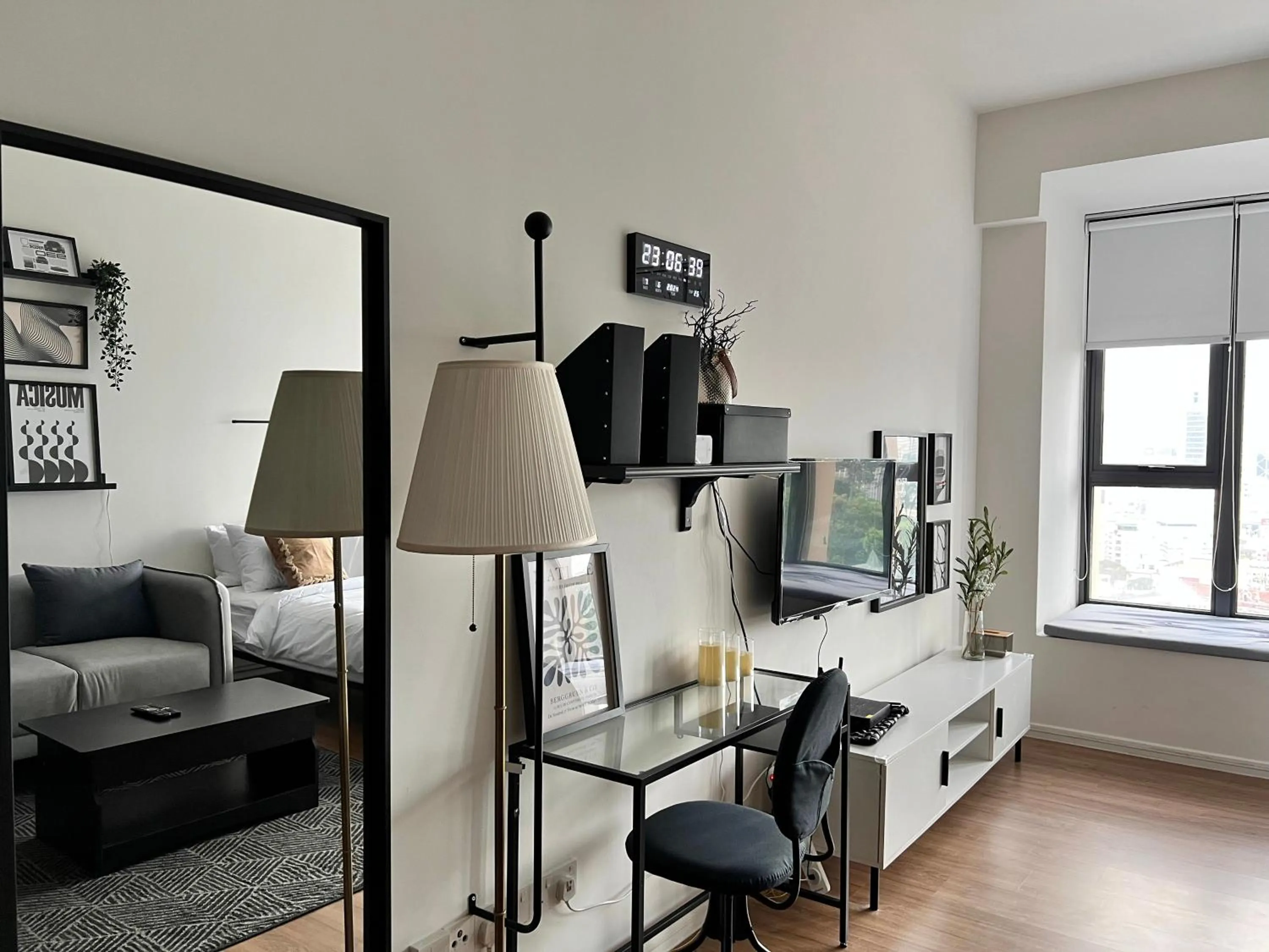 Bed in Ceylonz Suites by Living Signature