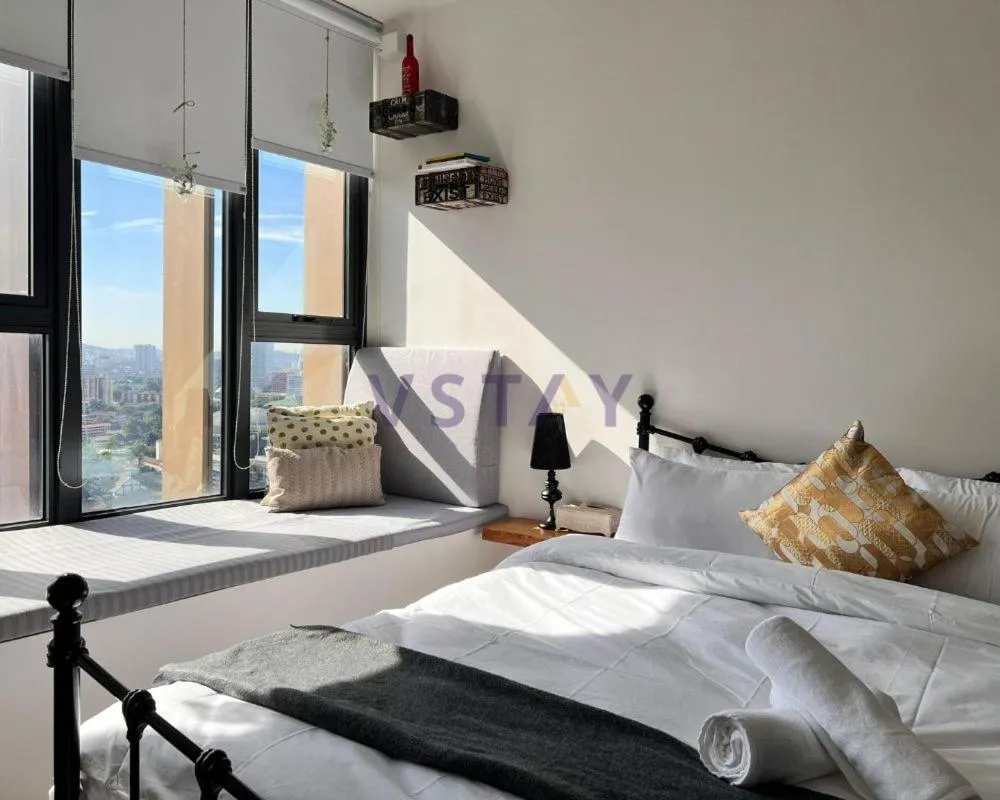 Bed in Ceylonz Suites by Living Signature