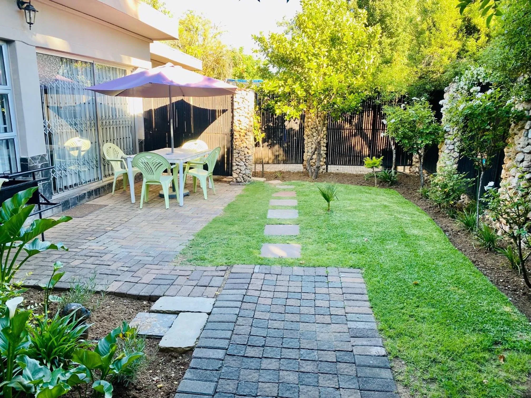 Balcony/Terrace in Cottonwood Guesthouse Oasis