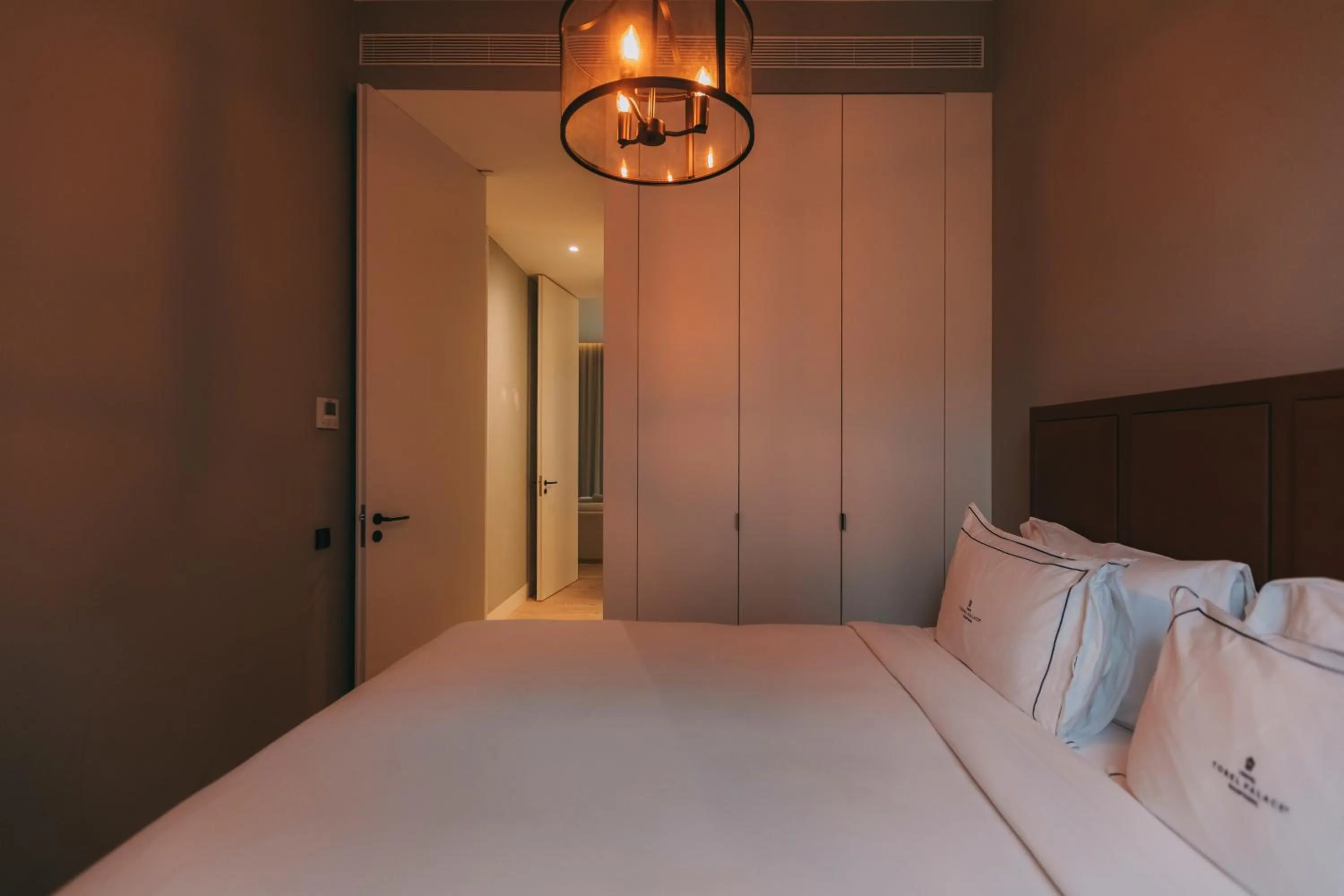 Bedroom, Bed in Torel Palace Lisbon