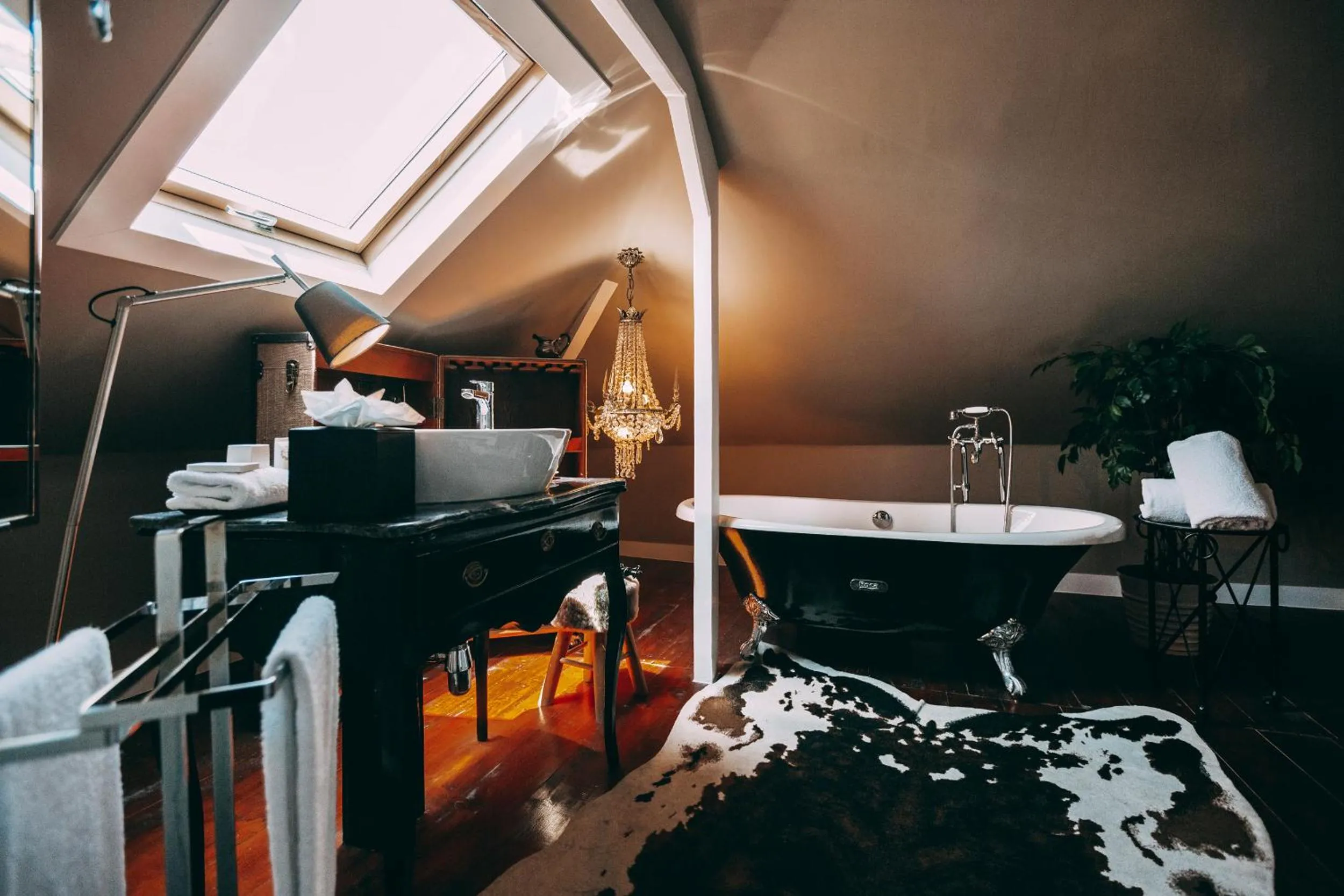 Bathroom in Torel Palace Lisbon
