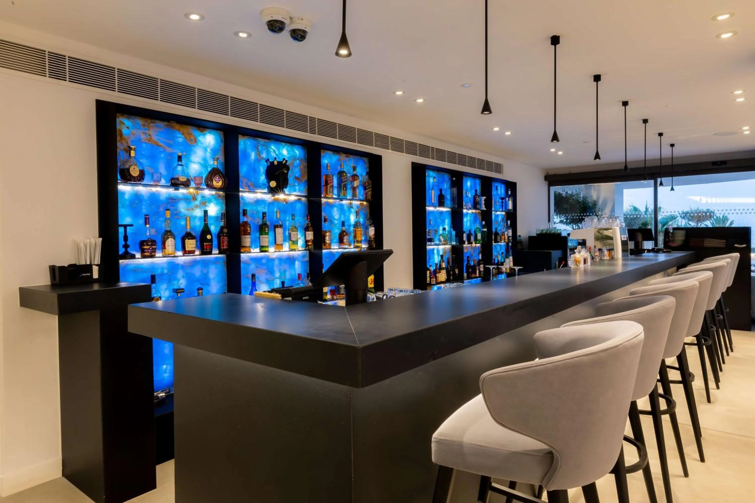 Restaurant/places to eat in Radisson Beach Resort Larnaca