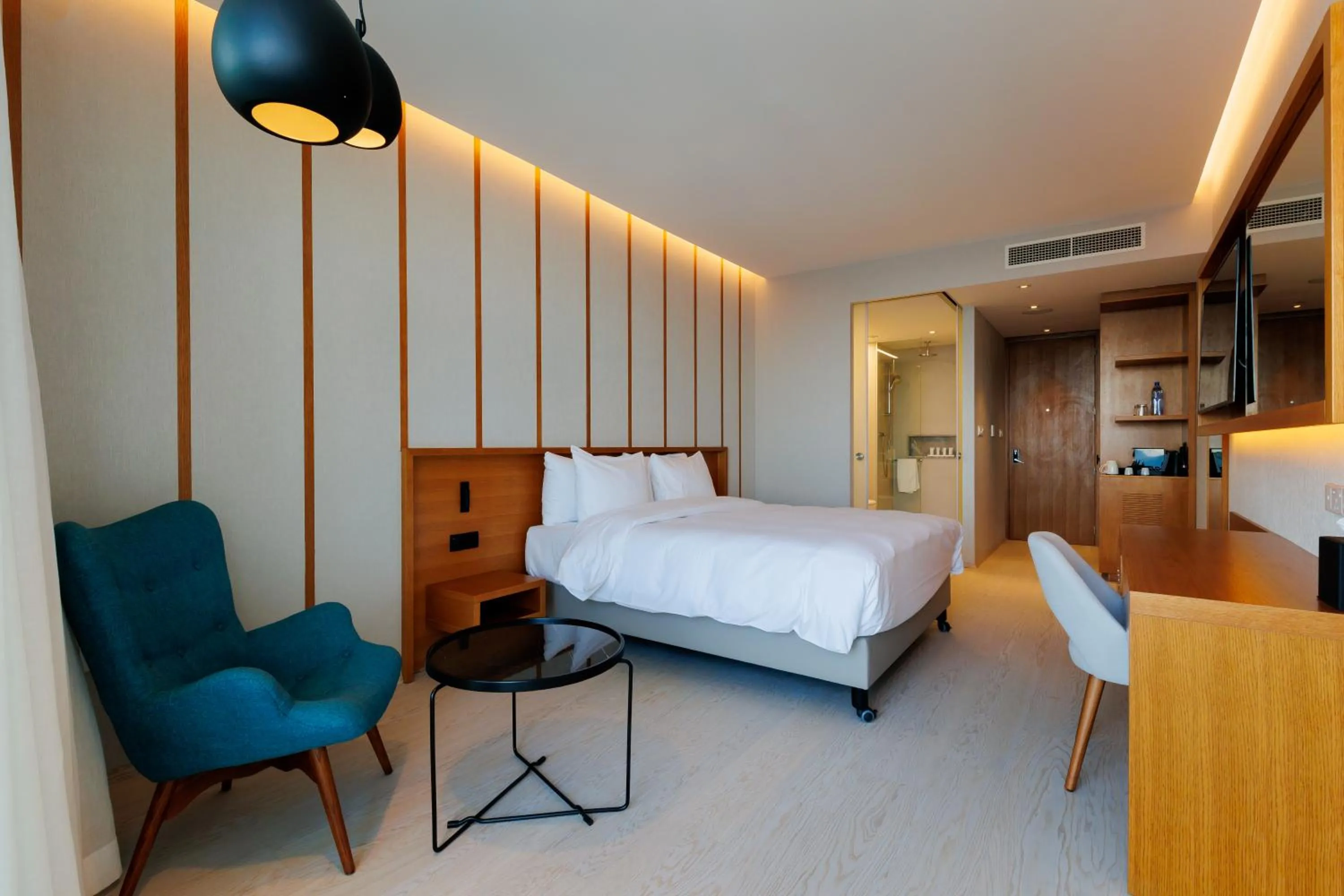 Photo of the whole room, Bed in Radisson Beach Resort Larnaca