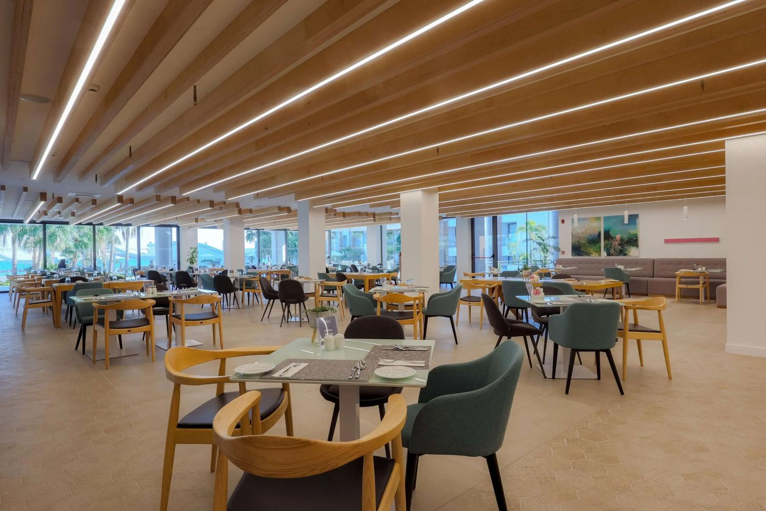 Restaurant/places to eat in Radisson Beach Resort Larnaca