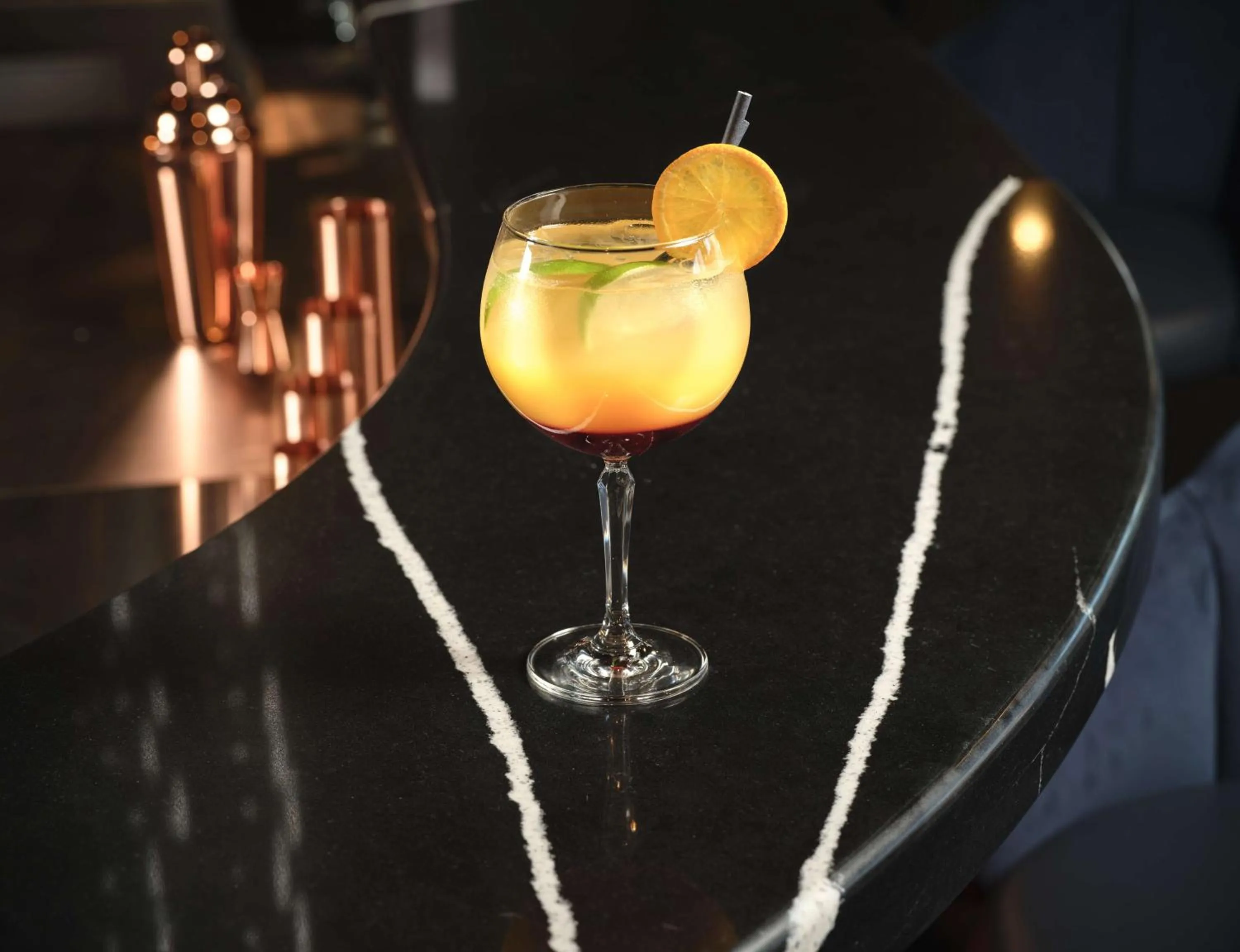 Lounge or bar in Radisson RED London Gatwick Airport