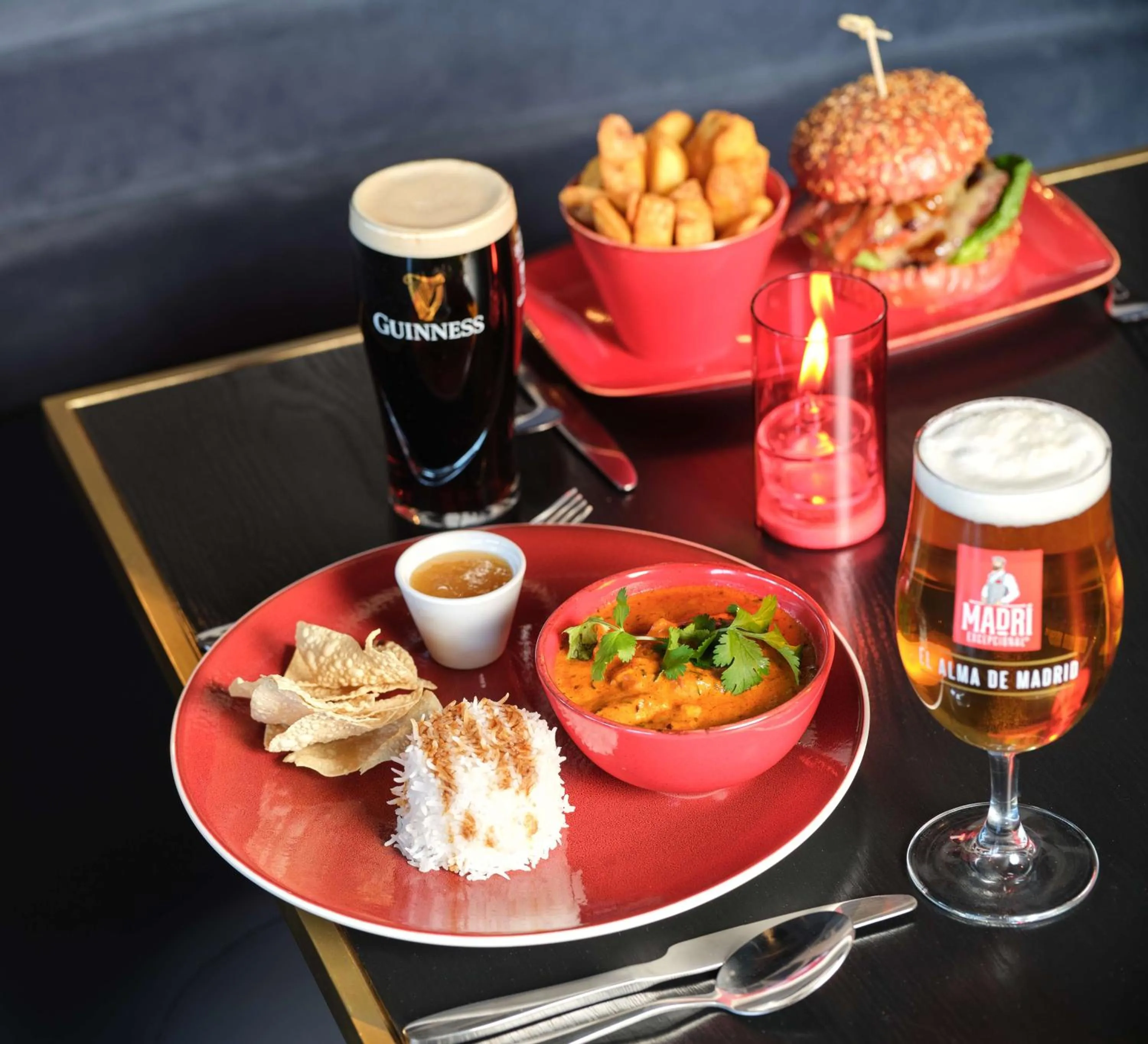 Food and drinks in Radisson RED London Gatwick Airport