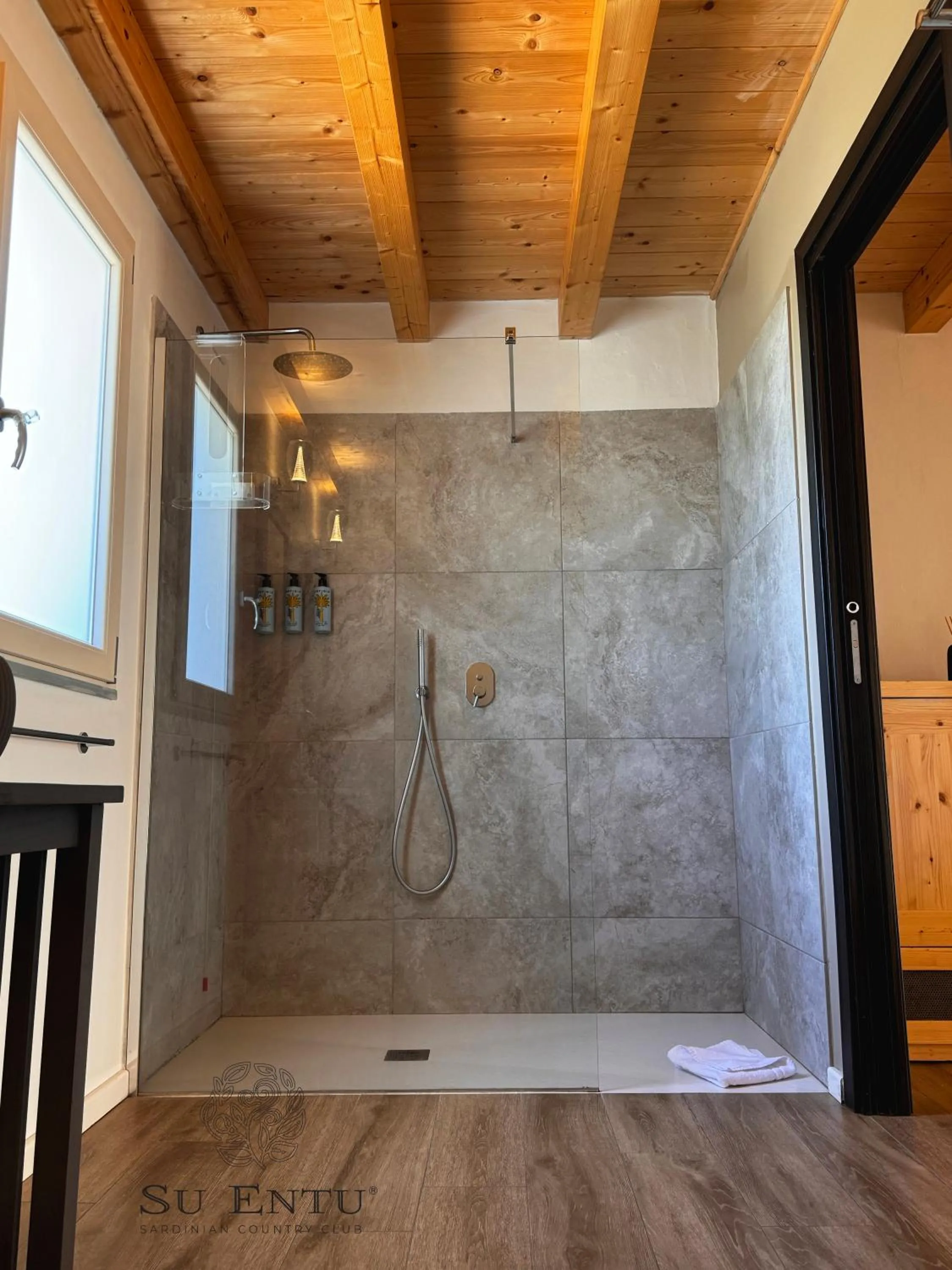 Shower in Su Entu Sardinian Country Club