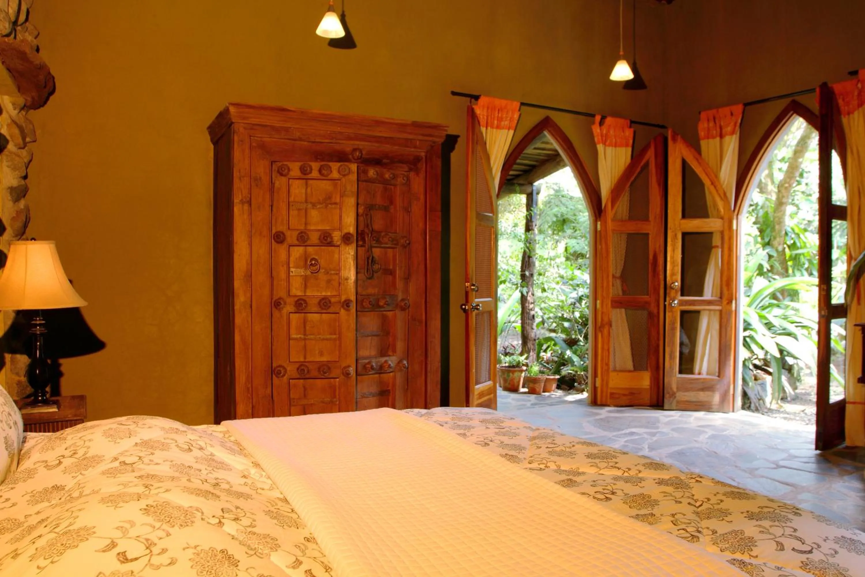 Photo of the whole room, Bed in Hacienda La Isla Lodge