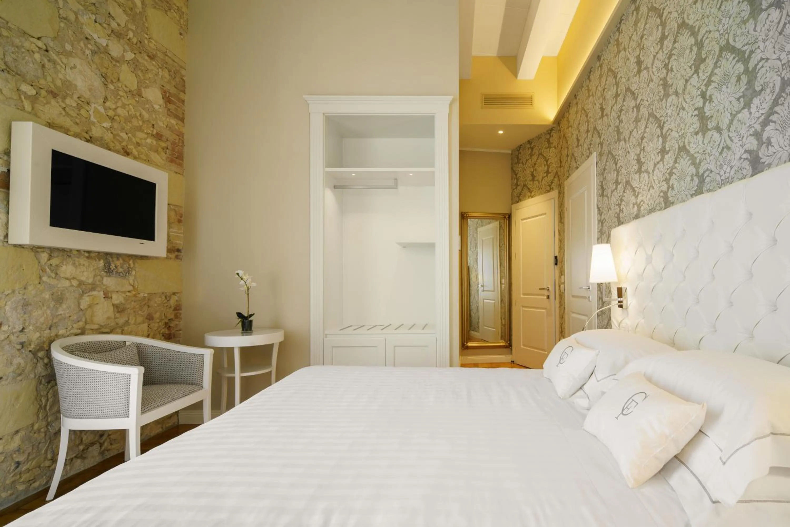 Bed in Boutique Hotel Carlo Felice