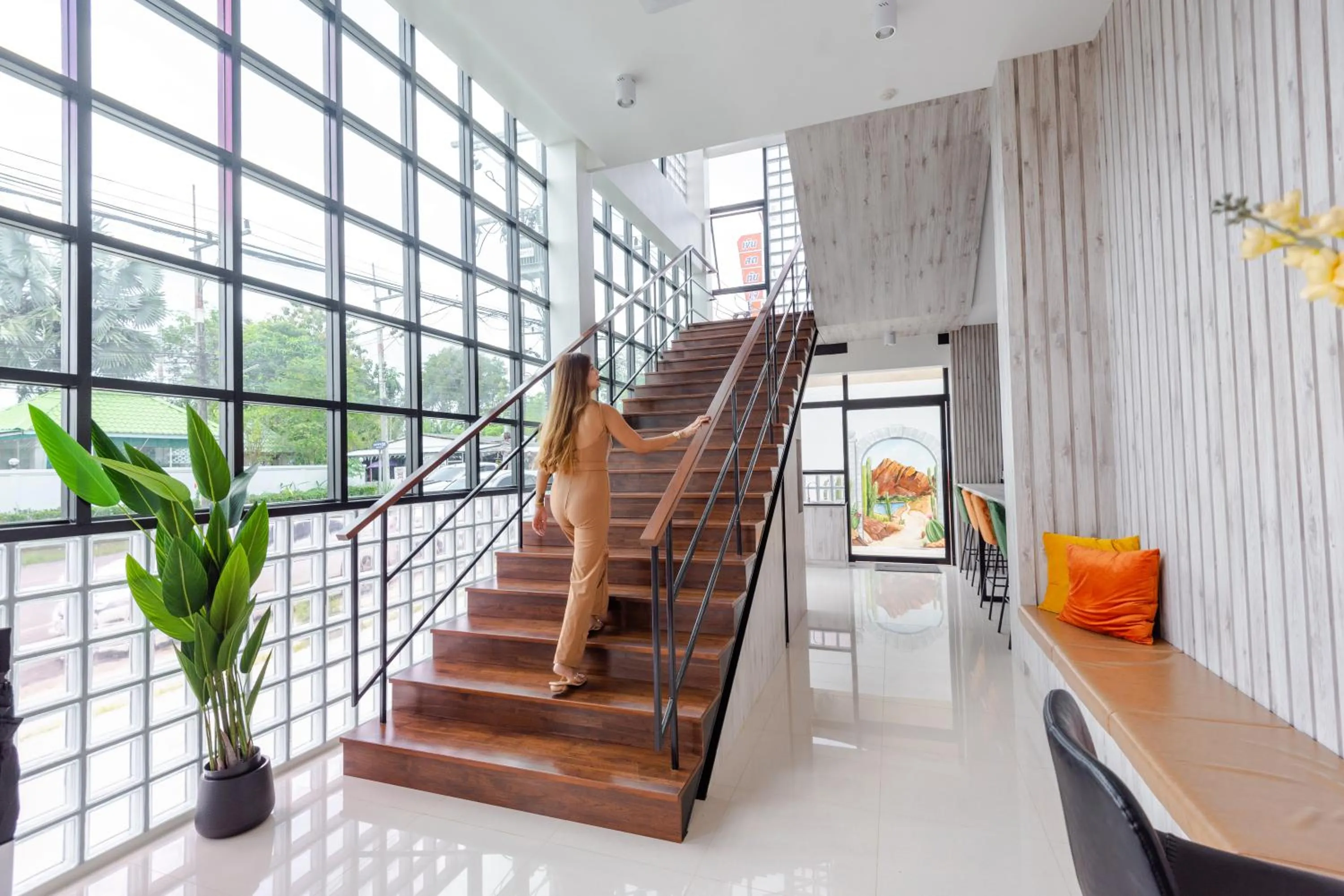 Lobby or reception in Play Poshtel & Cafe'