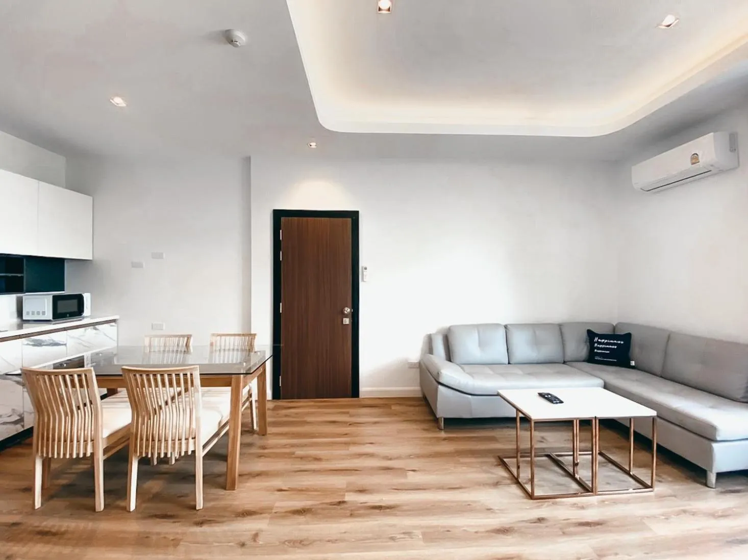 Living room in Play Poshtel & Cafe'