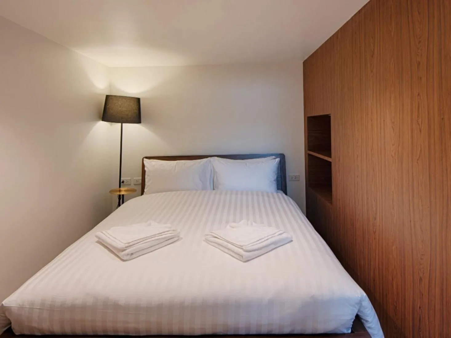 Bedroom, Bed in Play Poshtel & Cafe'