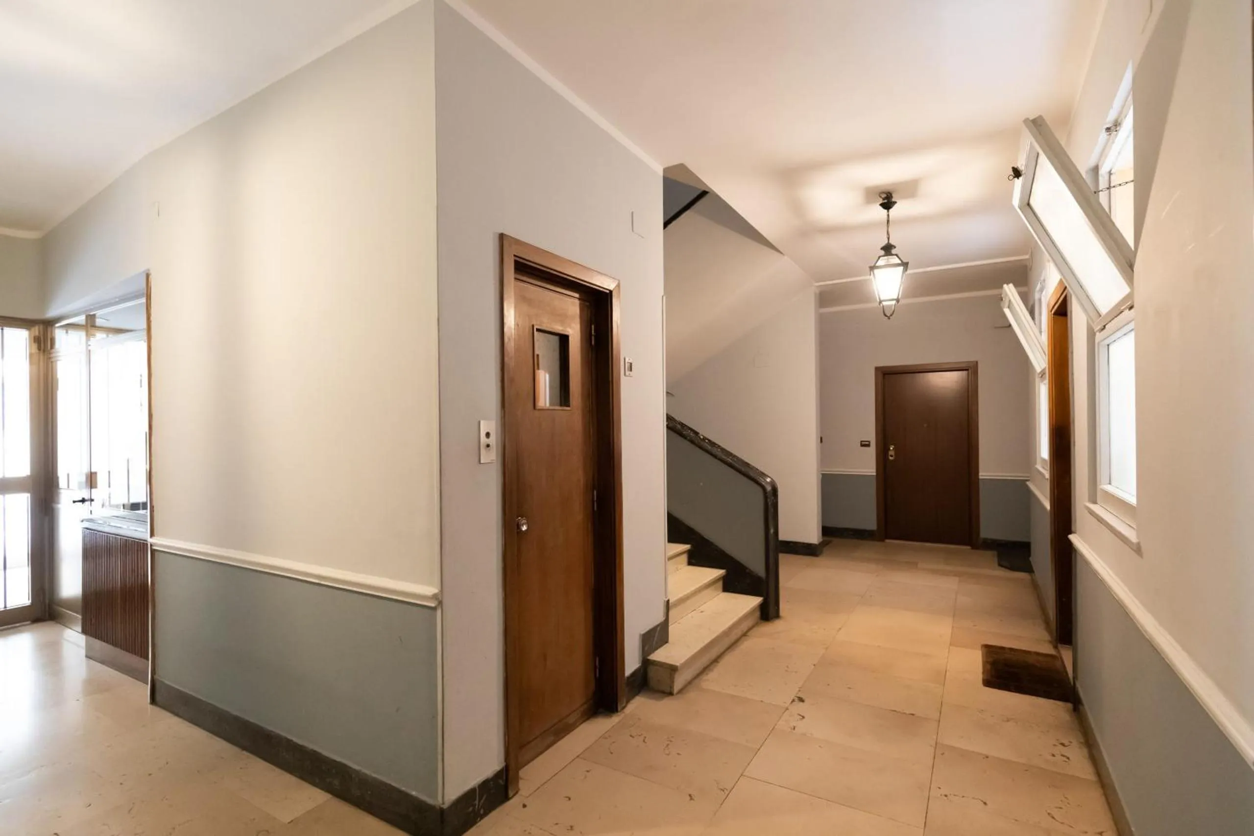 Facade/entrance in Fleming Suites by Hili