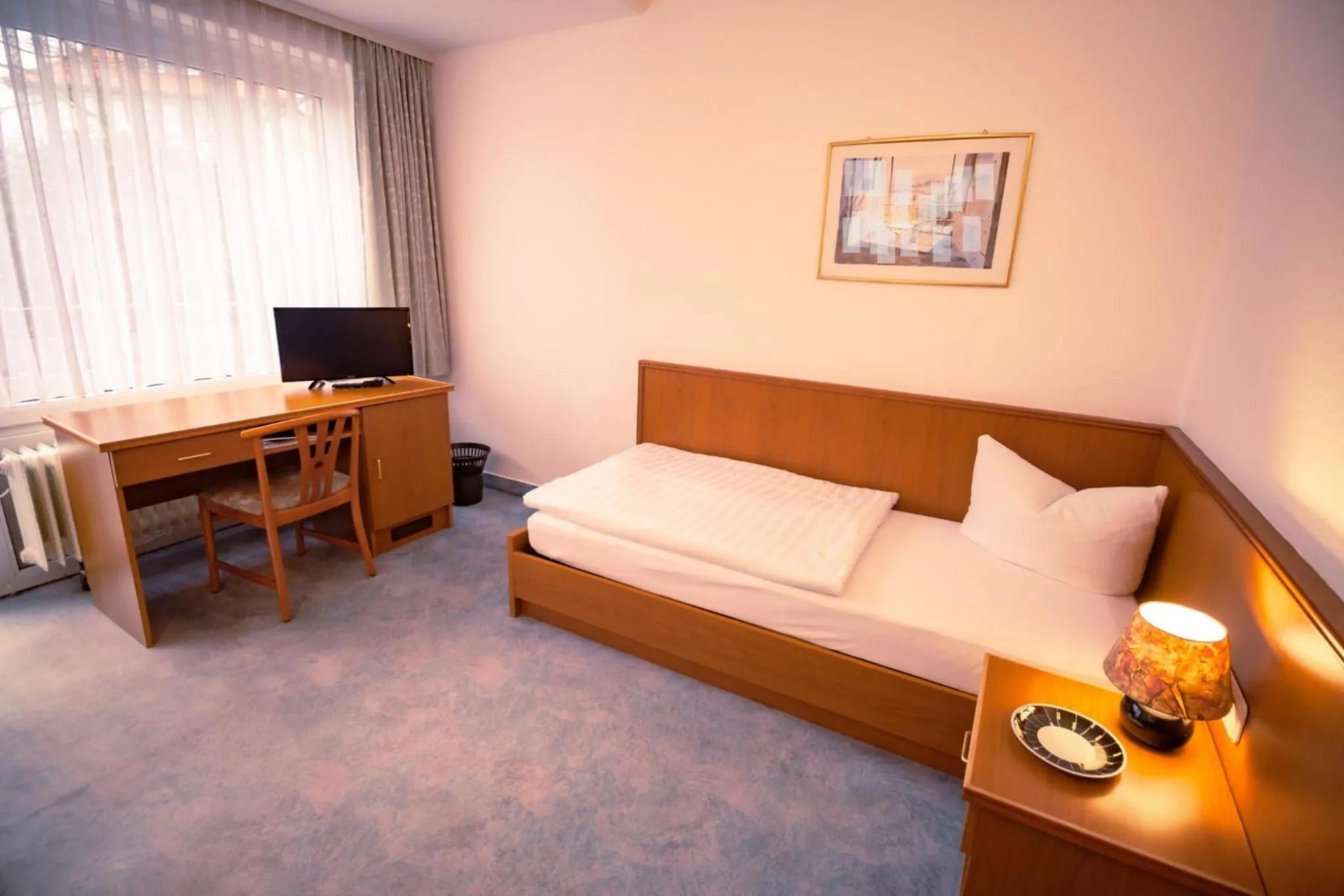 Photo of the whole room, Bed in Hotel-Pension Ursula