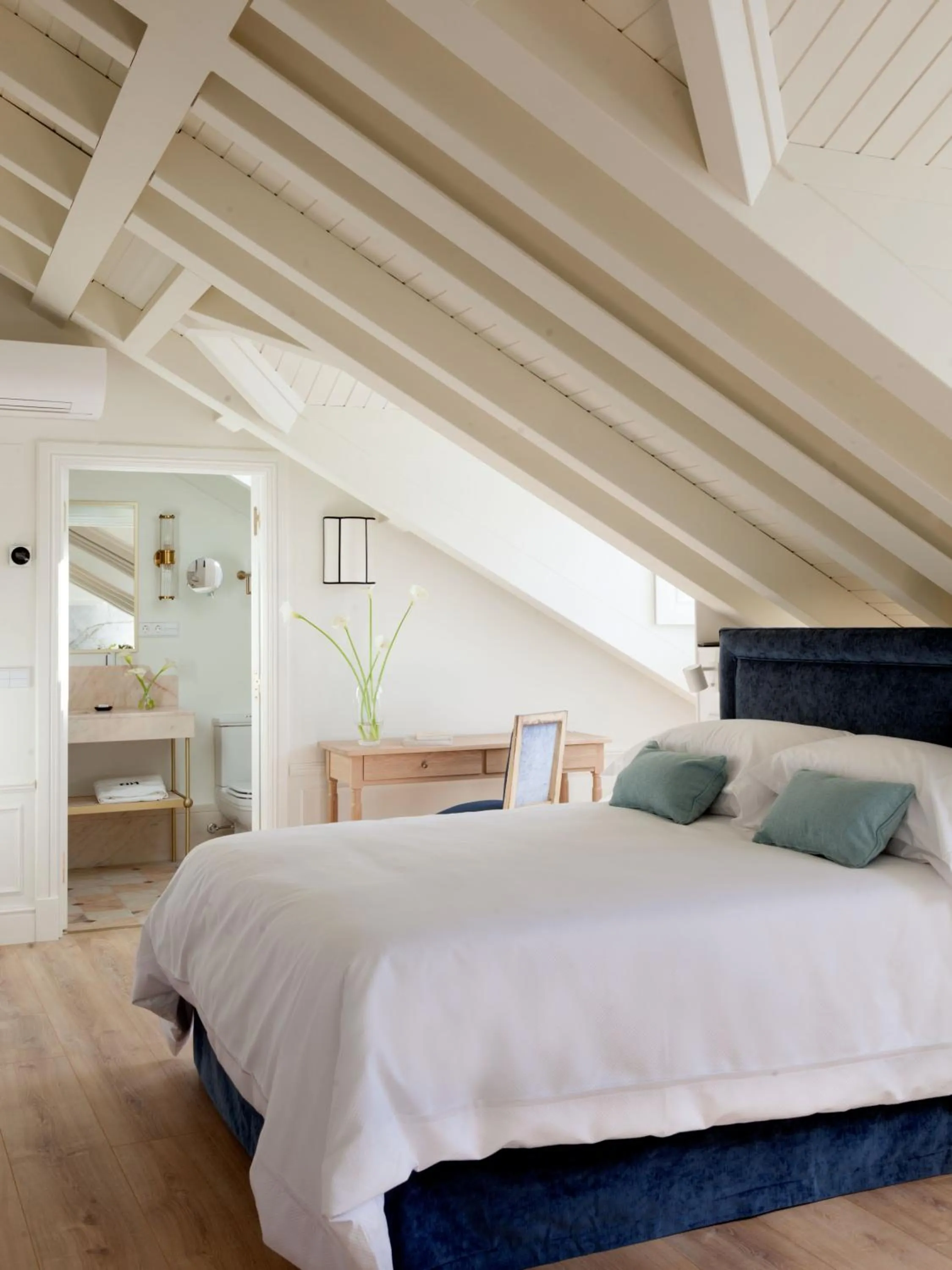 Bed in Gran hotel Brillante