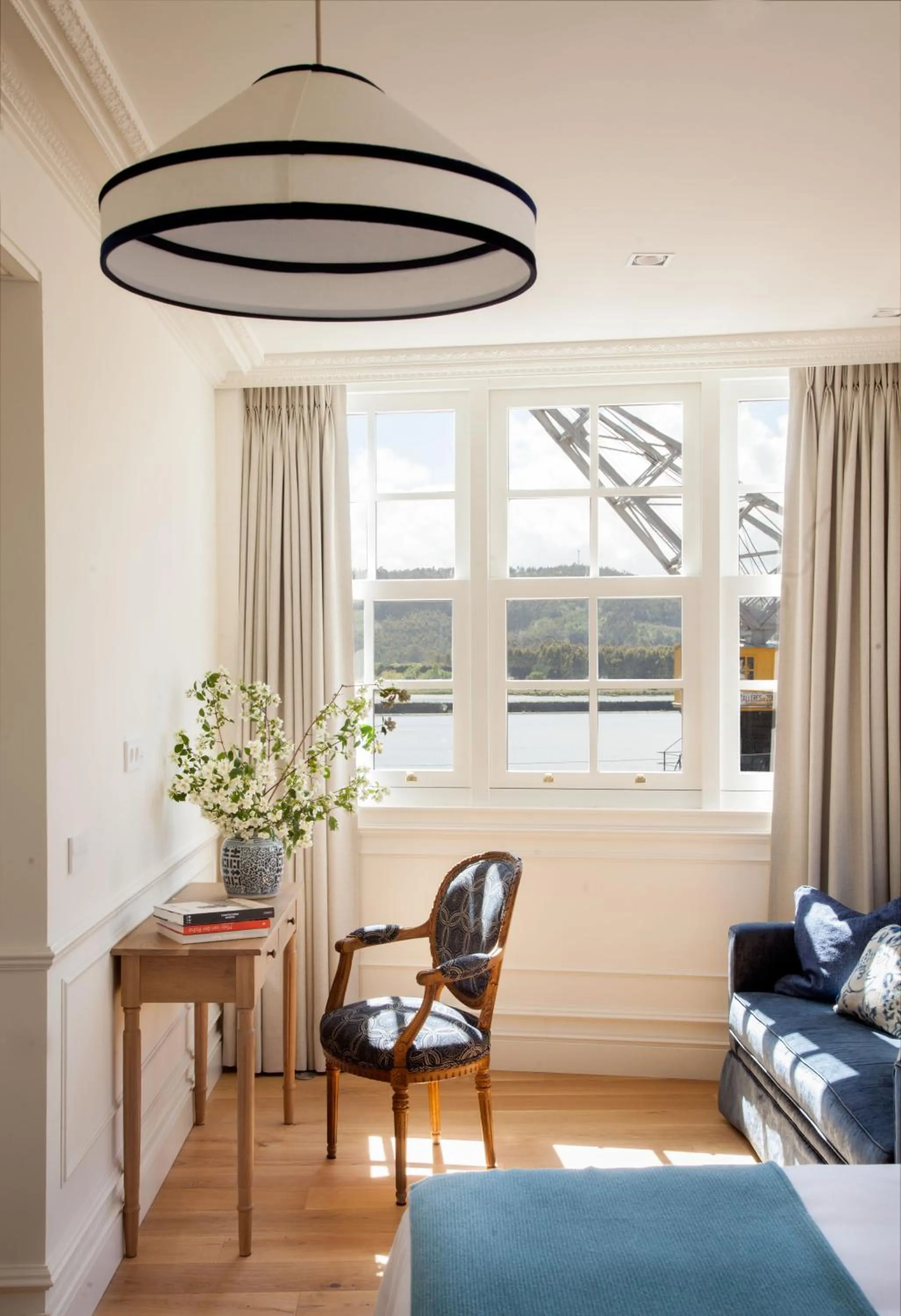 Sea view, Bed in Gran hotel Brillante