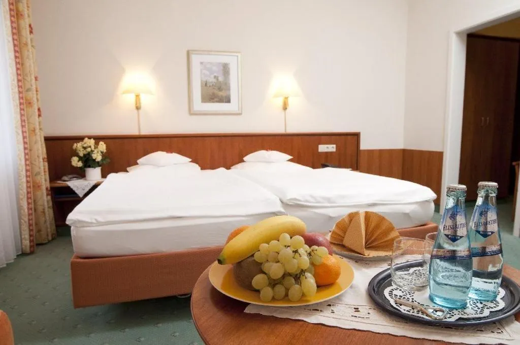 Bedroom, Bed in Hotel Haus am Park