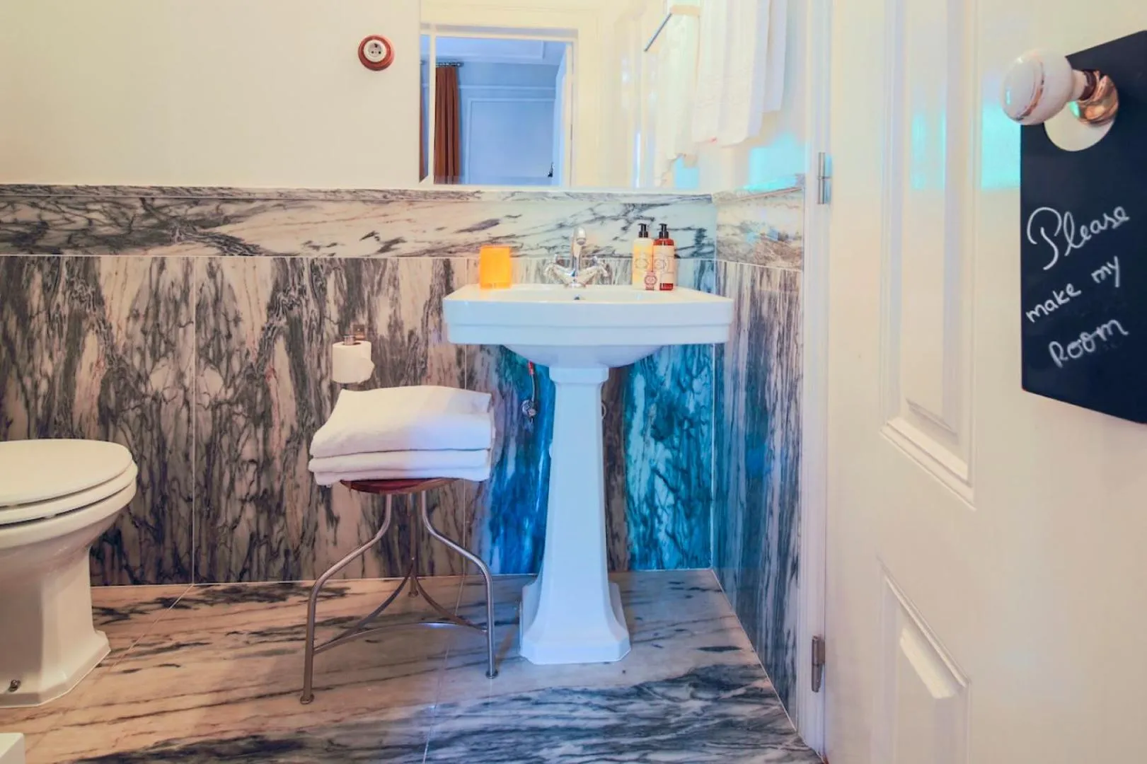 Toilet in Casa Oliver Boutique B&B - Principe Real