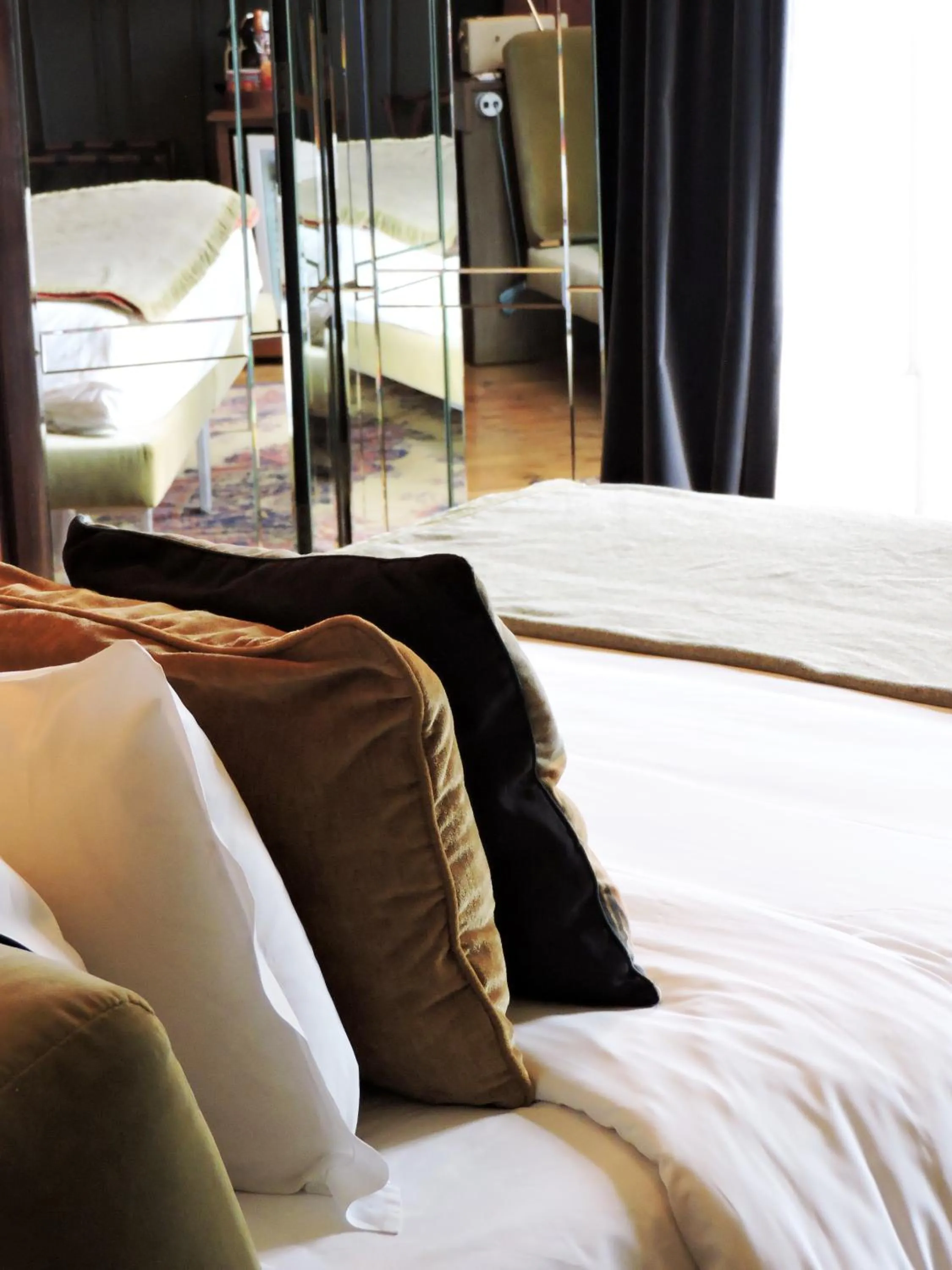 Decorative detail, Bed in Casa Oliver Boutique B&B - Principe Real