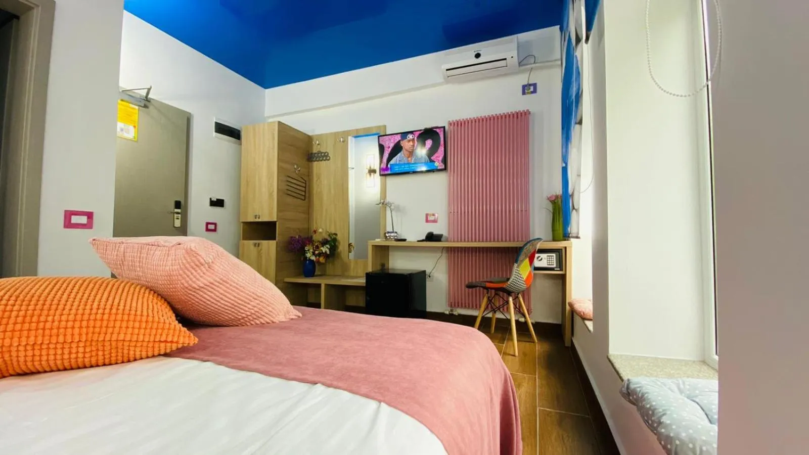 Photo of the whole room, Bed in HOTEL MAREA NEAGRA Mamaia