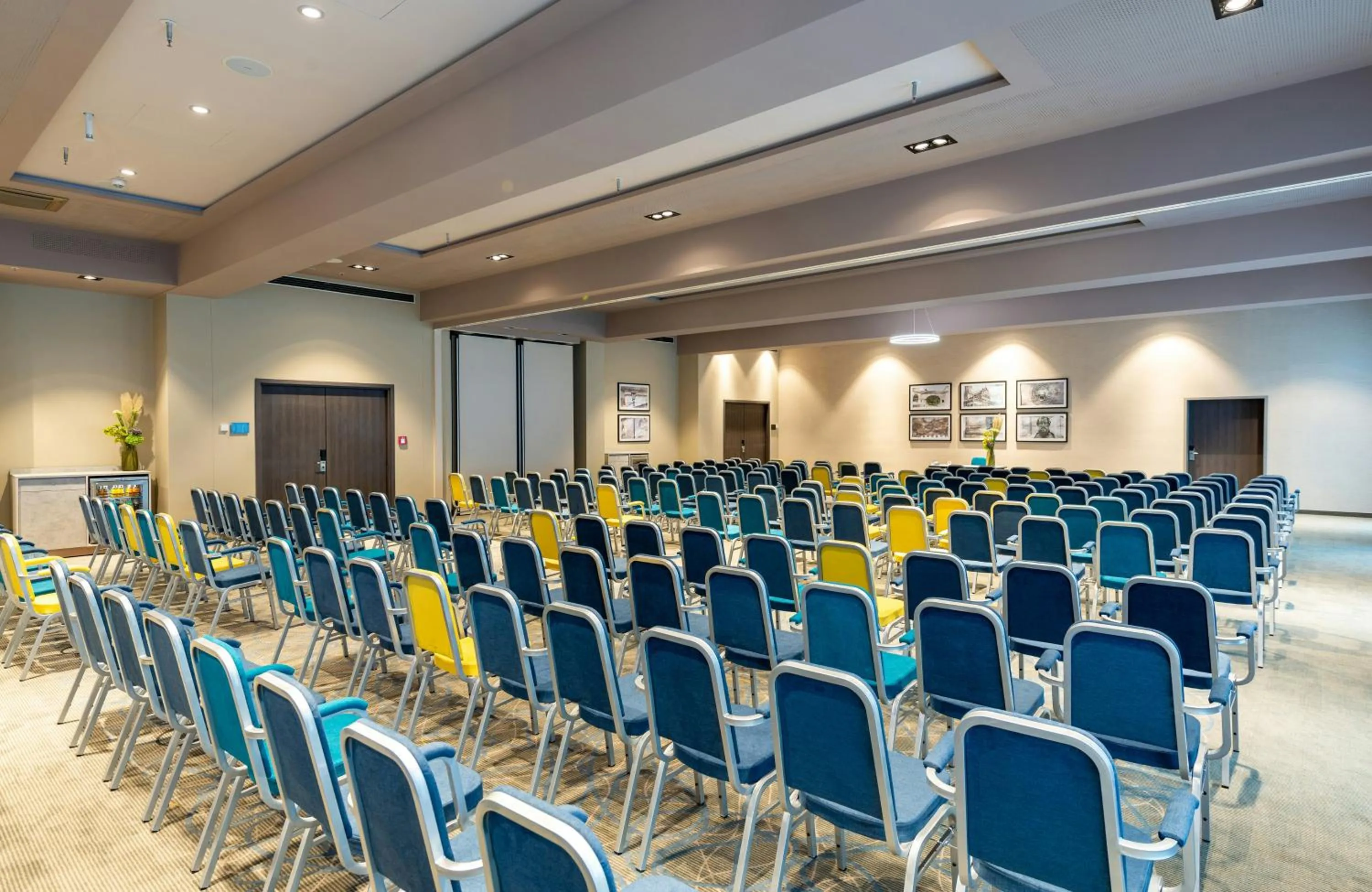 Meeting/conference room in Leonardo Hotel Augsburg