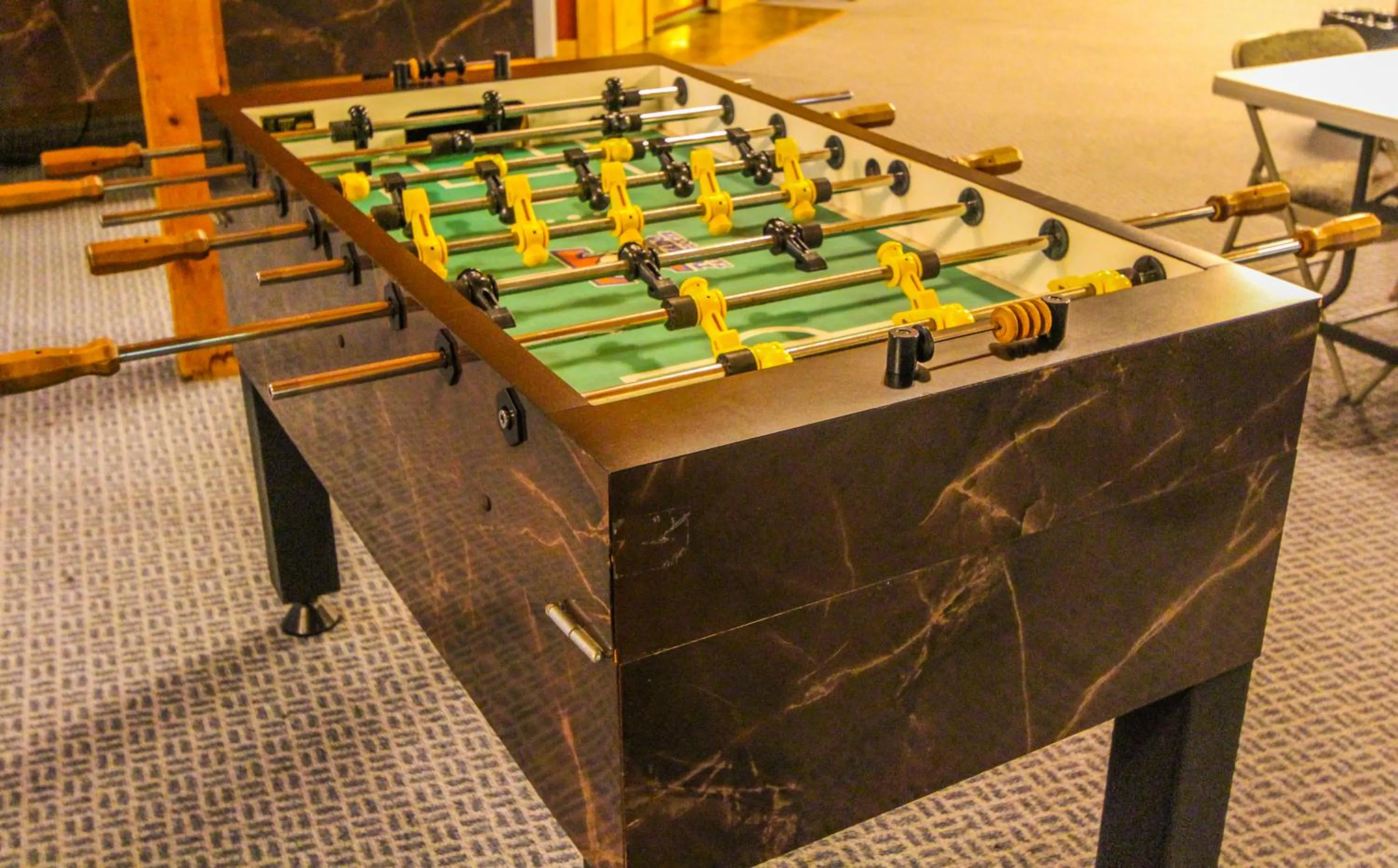 Entertainment in Smoketree Lodge