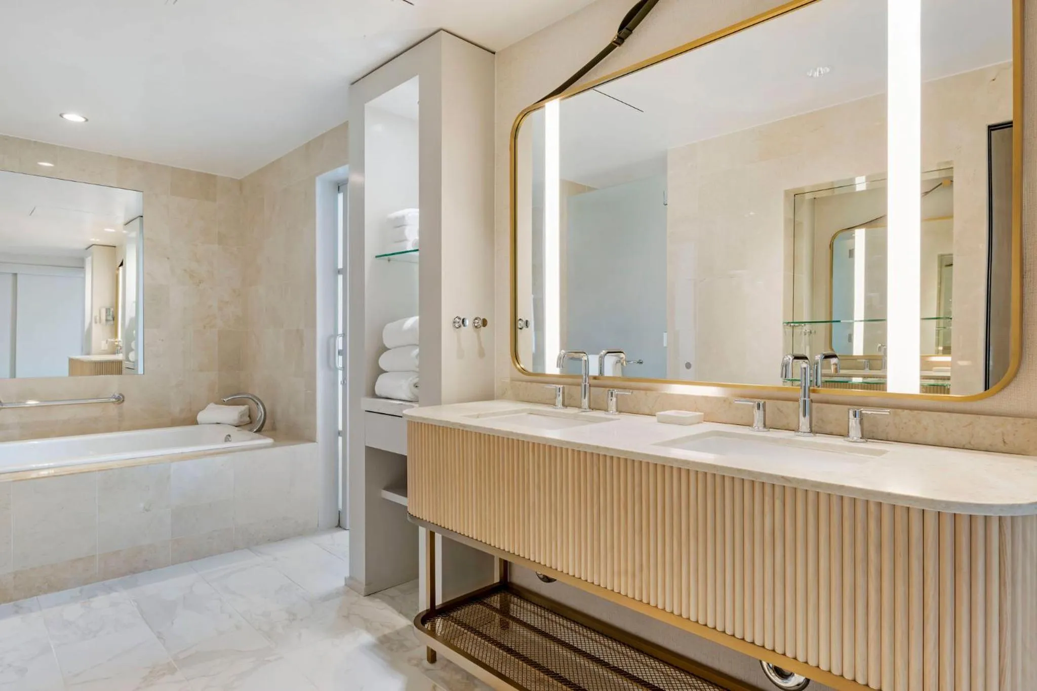 Bathroom in Omni San Diego Hotel at the Ballpark