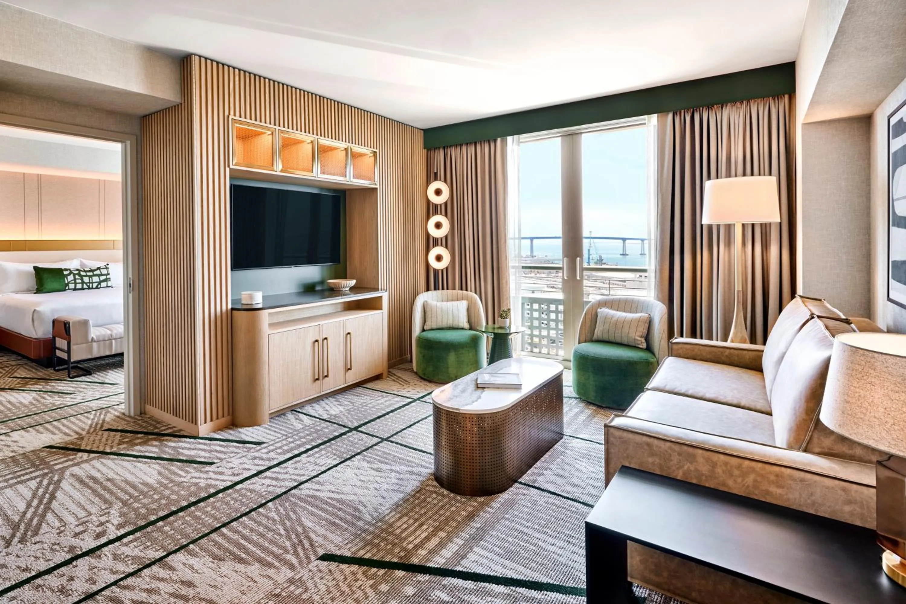 Living room, Bed in Omni San Diego Hotel at the Ballpark