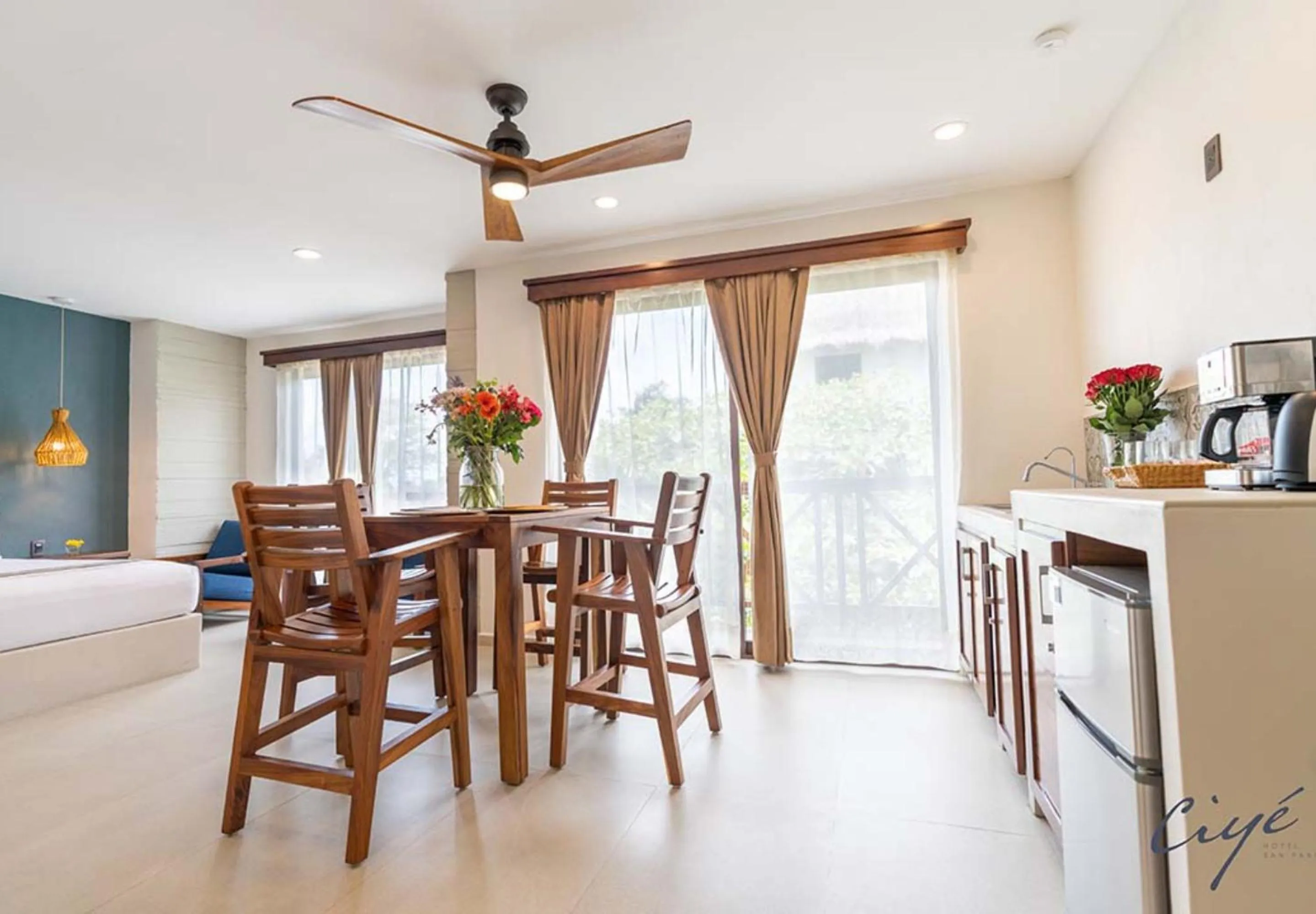 Dining area in Ciyé Hotel
