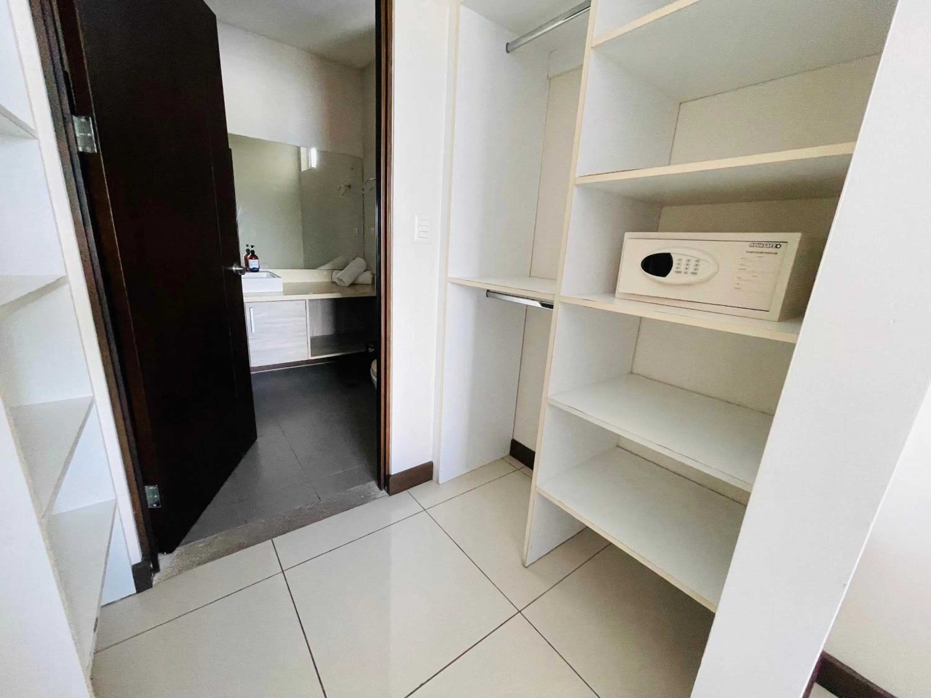 Toilet in Puerto Azul Hotel