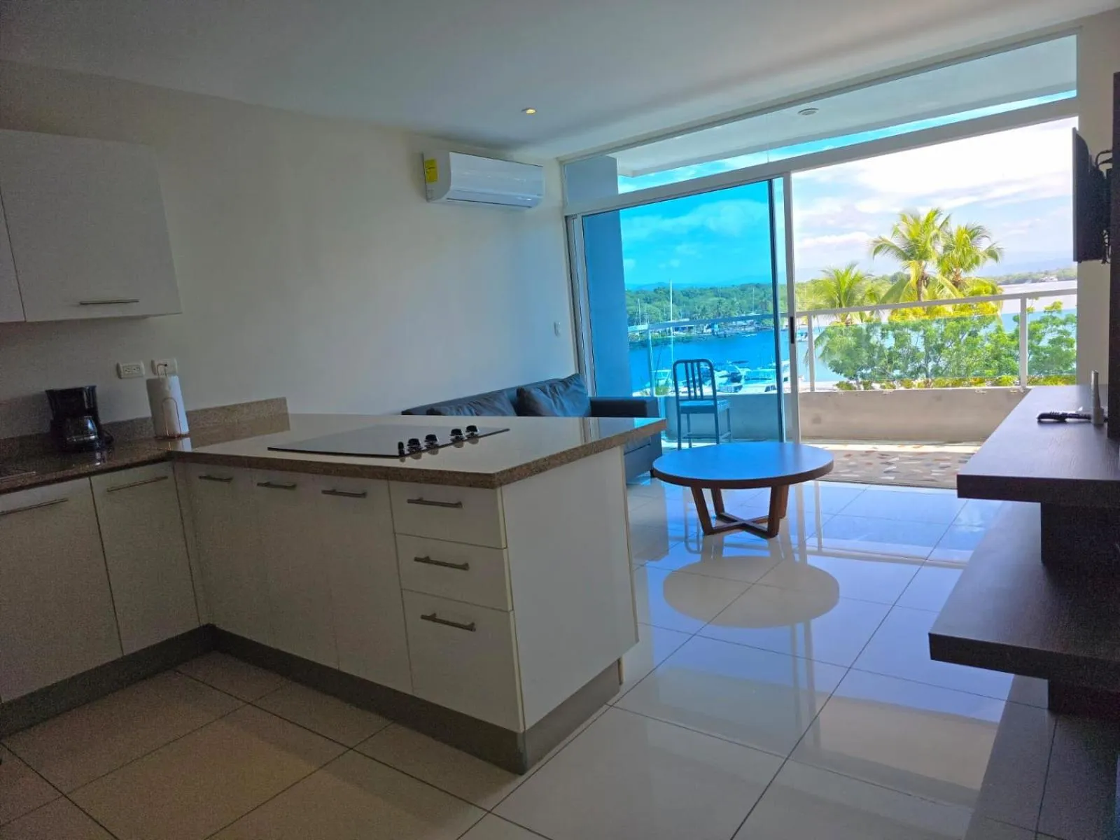 kitchen in Puerto Azul Hotel