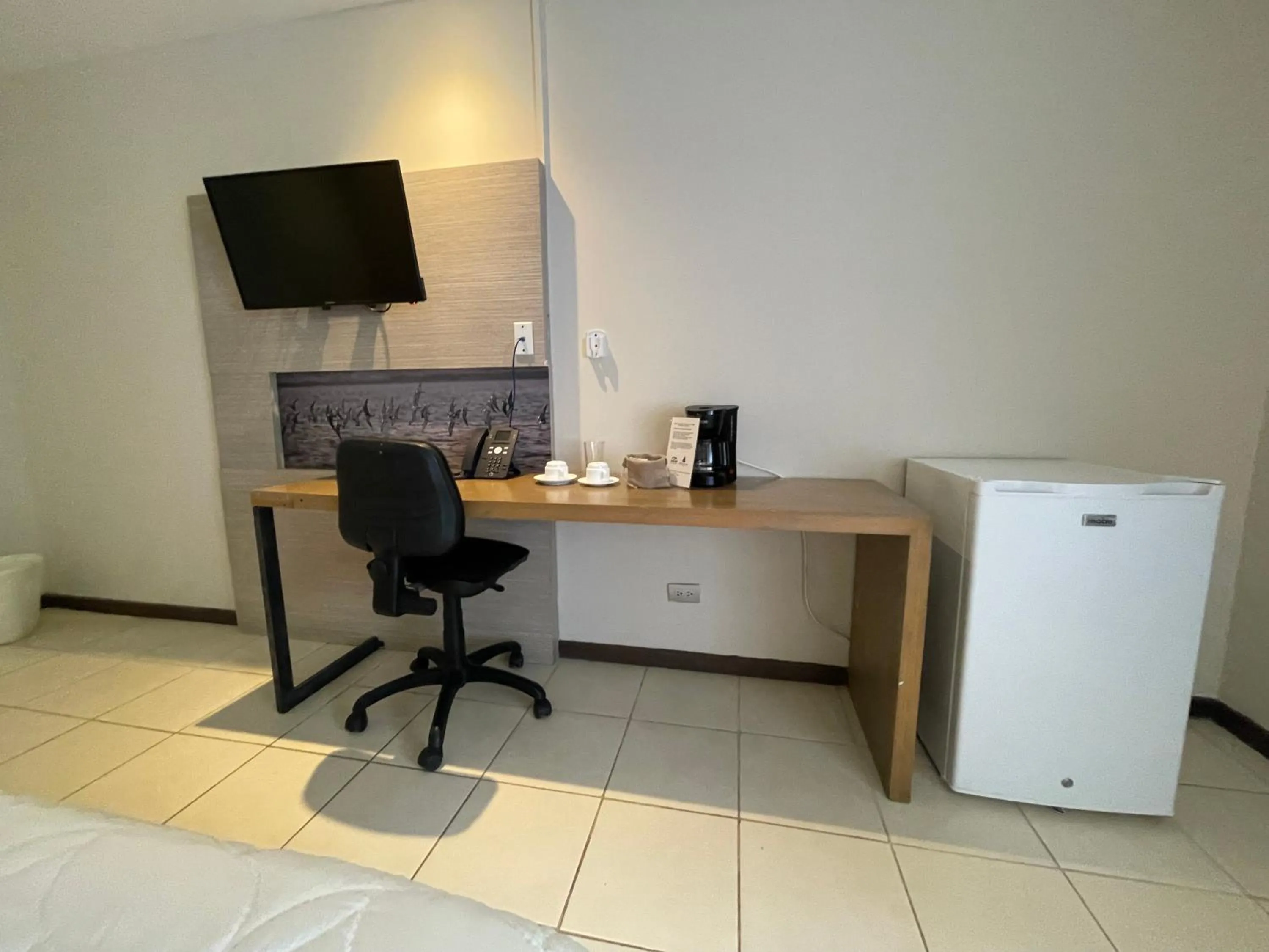 Coffee/tea facilities in Puerto Azul Hotel