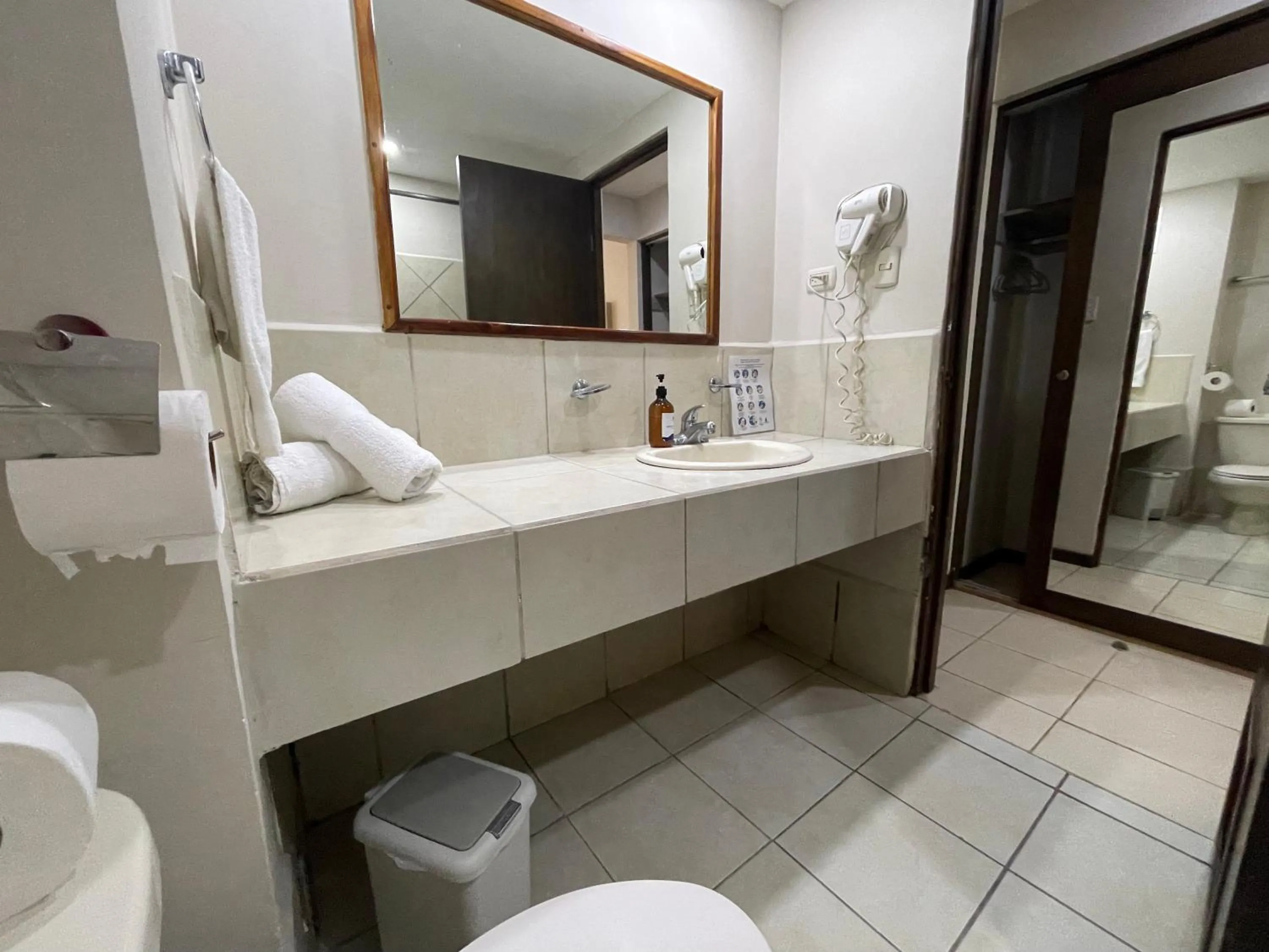 Bathroom in Puerto Azul Hotel