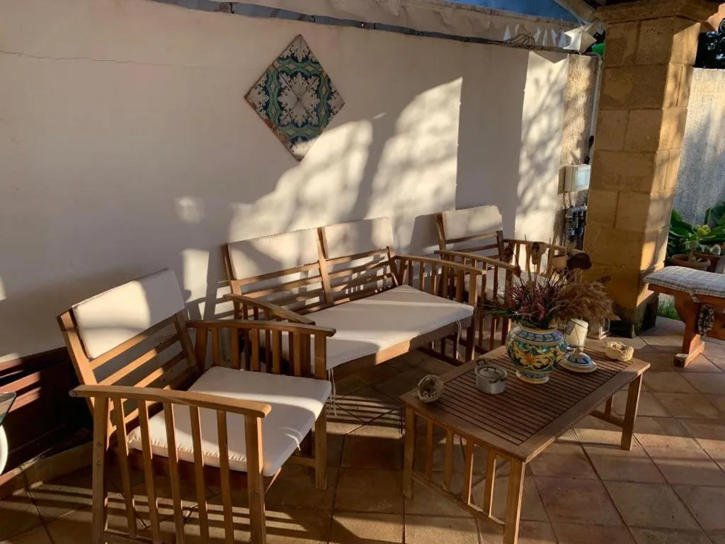 Balcony/Terrace in Villa i Dammusi