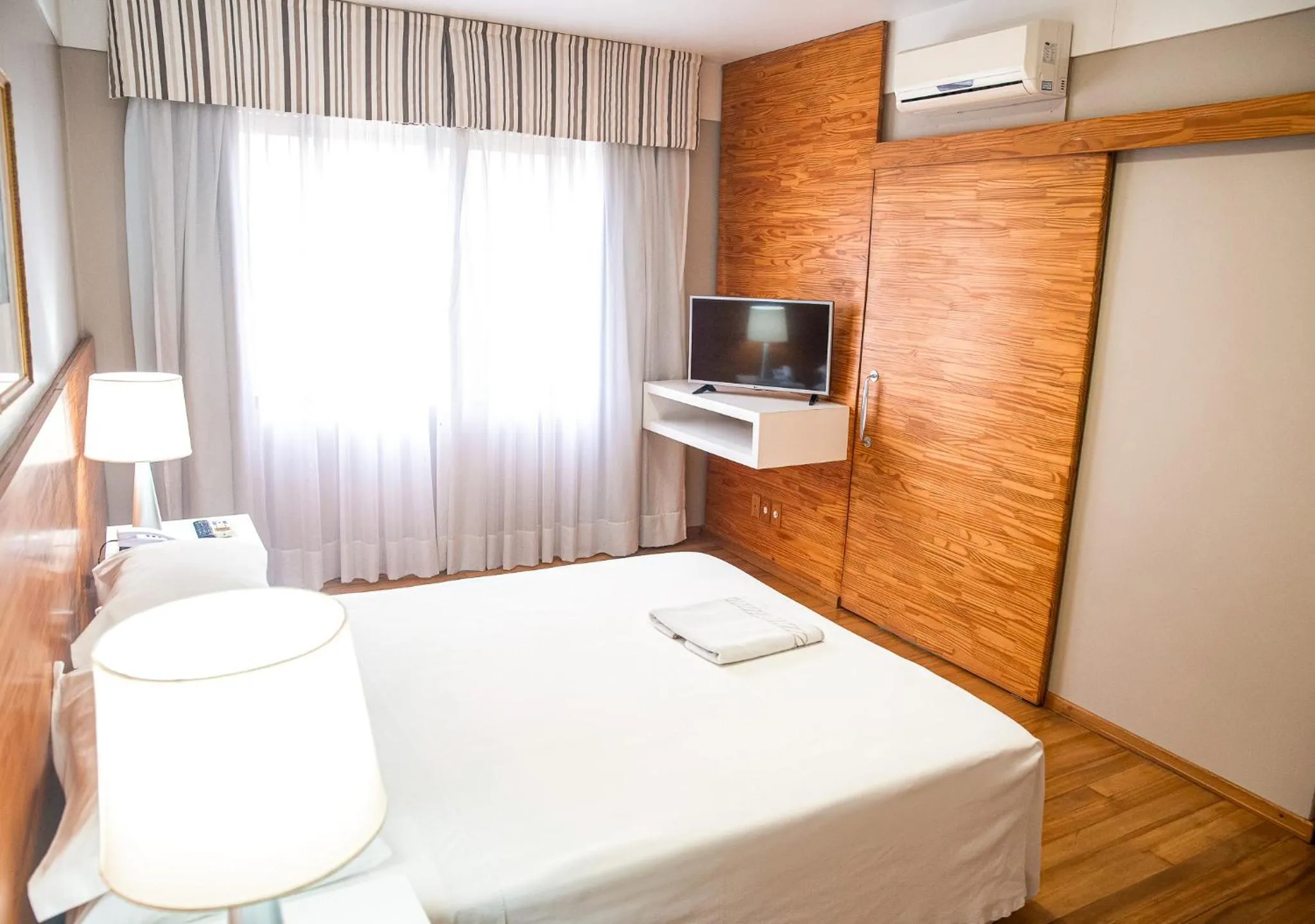 Bed in Planalto Hotel