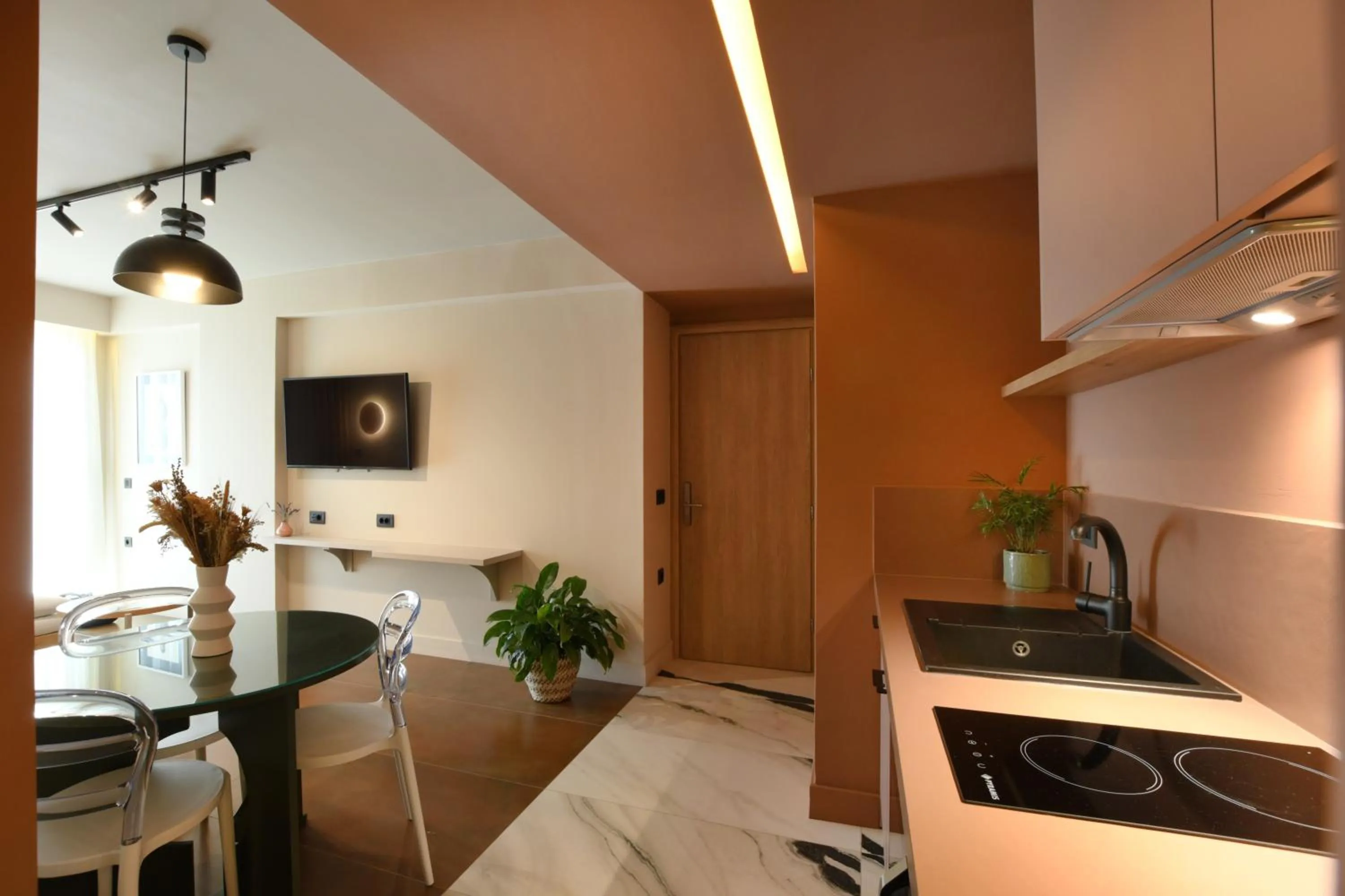 kitchen in Pavo Art Hotel