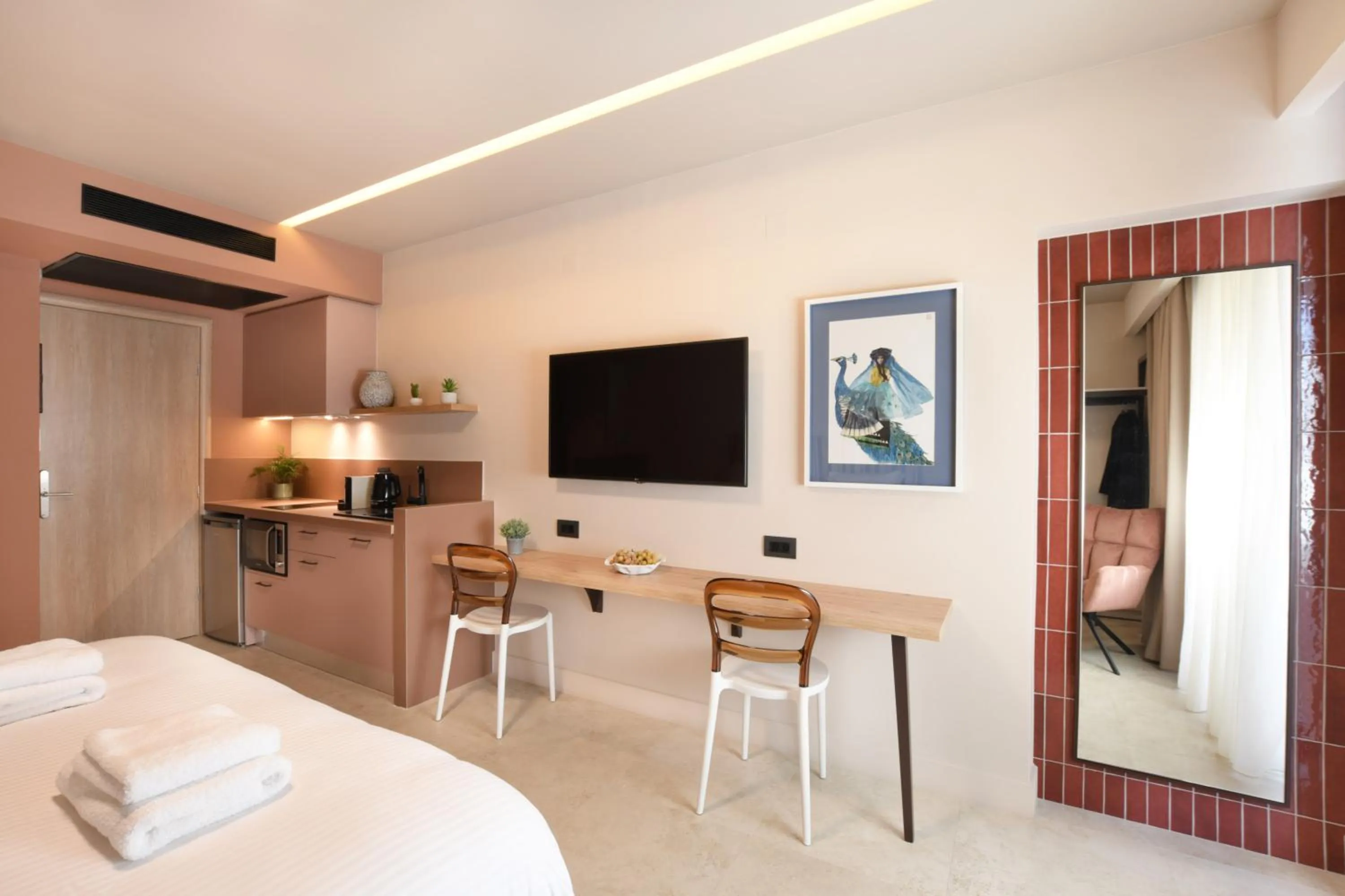 Bed in Pavo Art Hotel