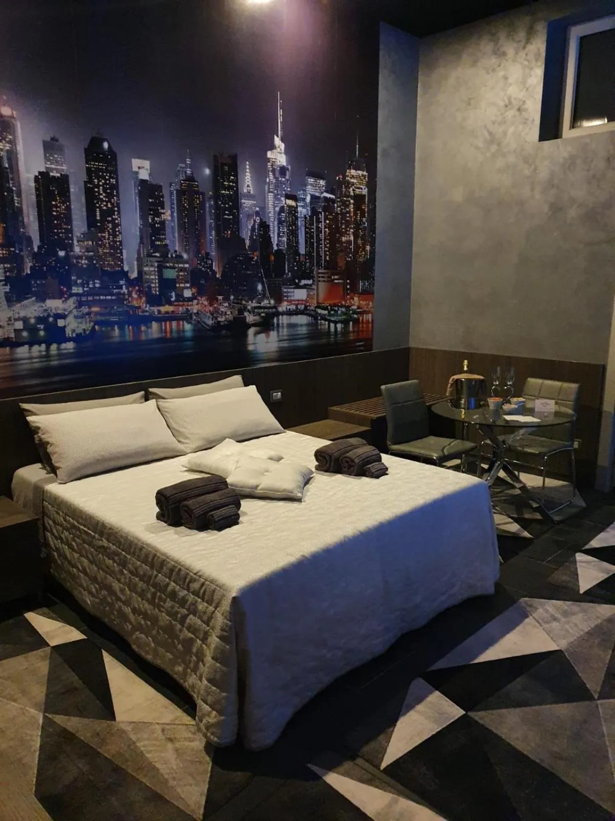 Photo of the whole room, Bed in Foresterie Lombarde B&B Villa Ambra