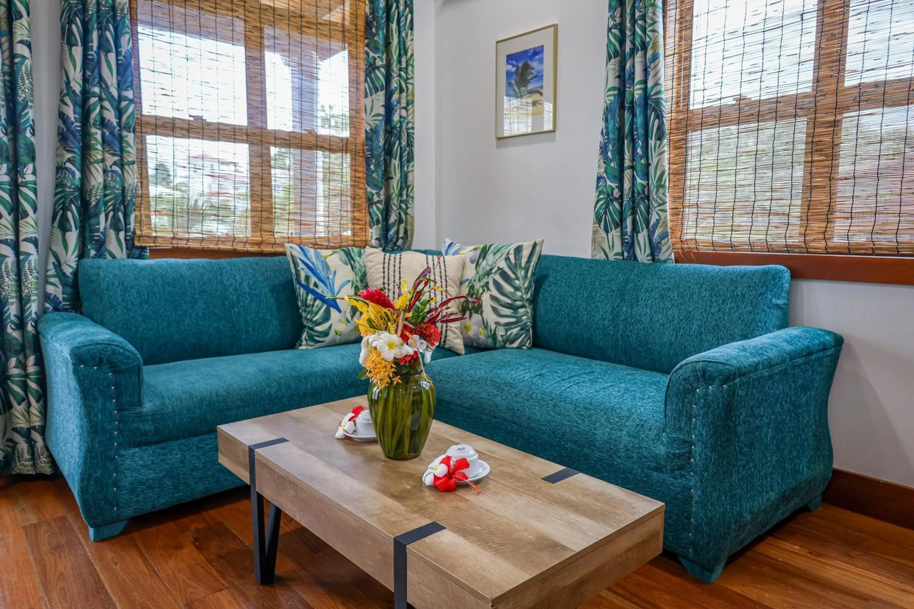 Living room in The Lodge at Jaguar Reef