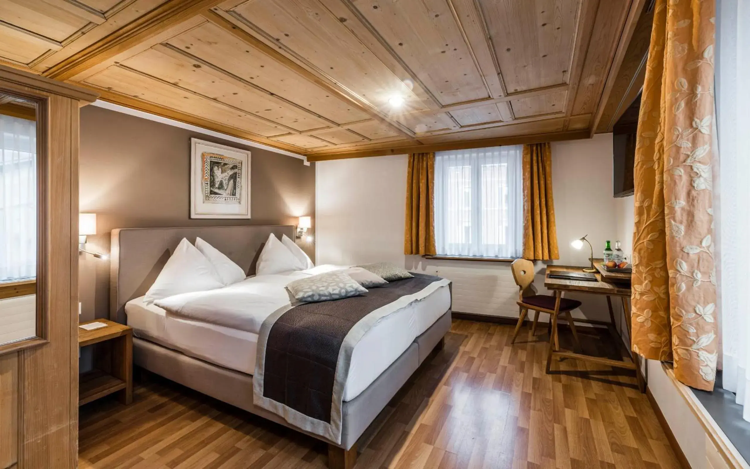 Superior Double Room in Hotel Stern Chur Superior Double Room in Hotel Stern Chur