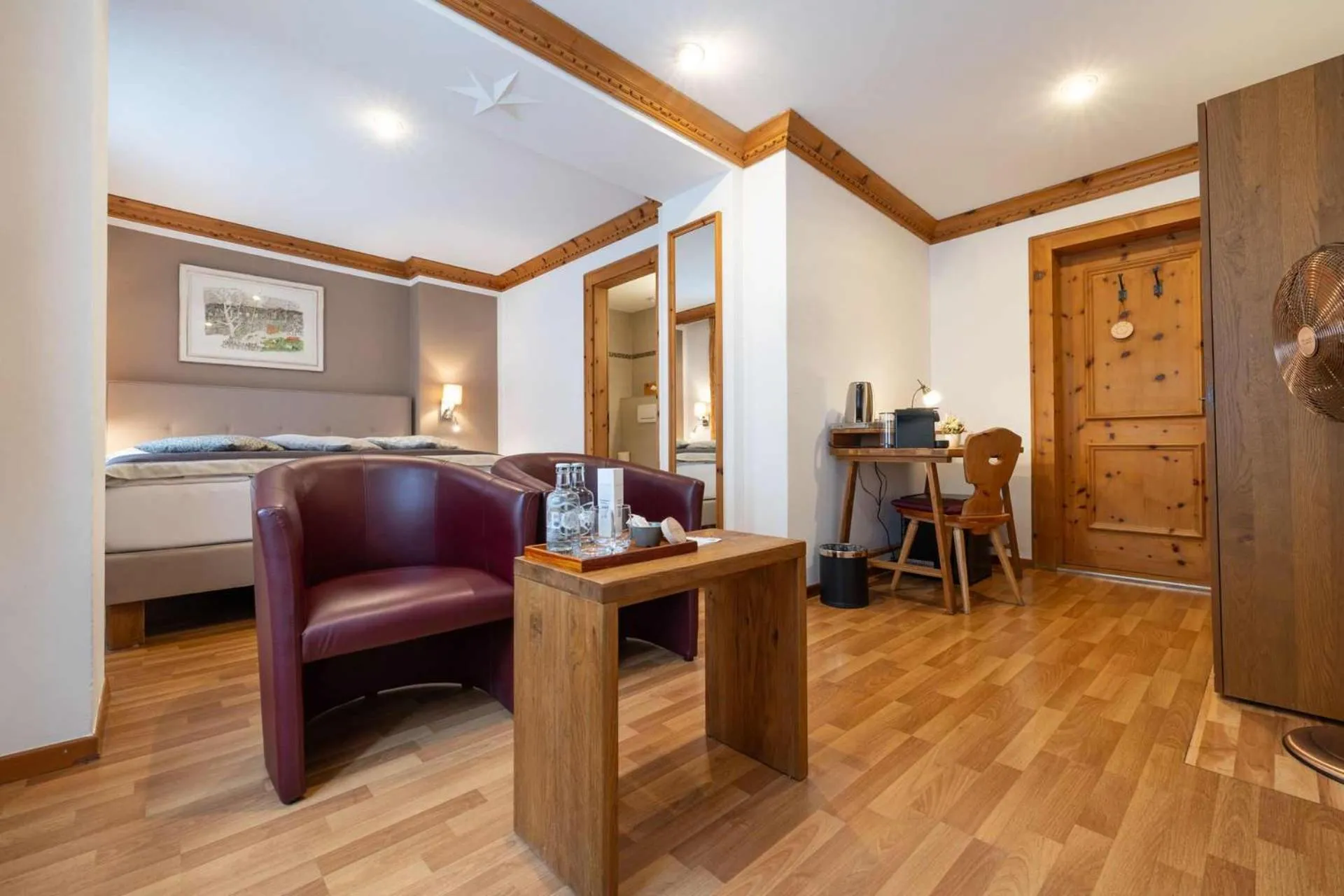 Photo of the whole room in Hotel Stern Chur