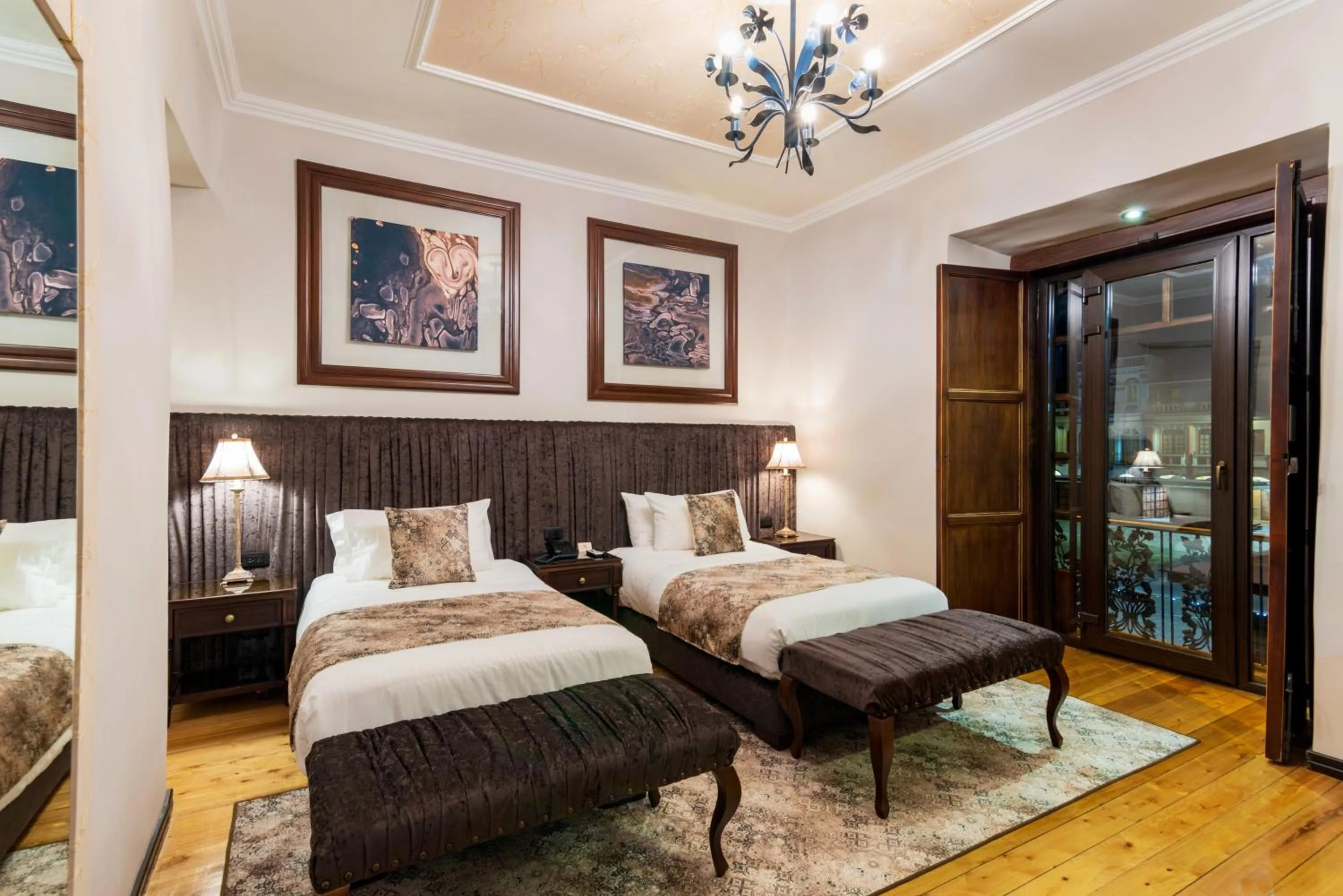 Bed in Hotel La Cofradía Pub-House