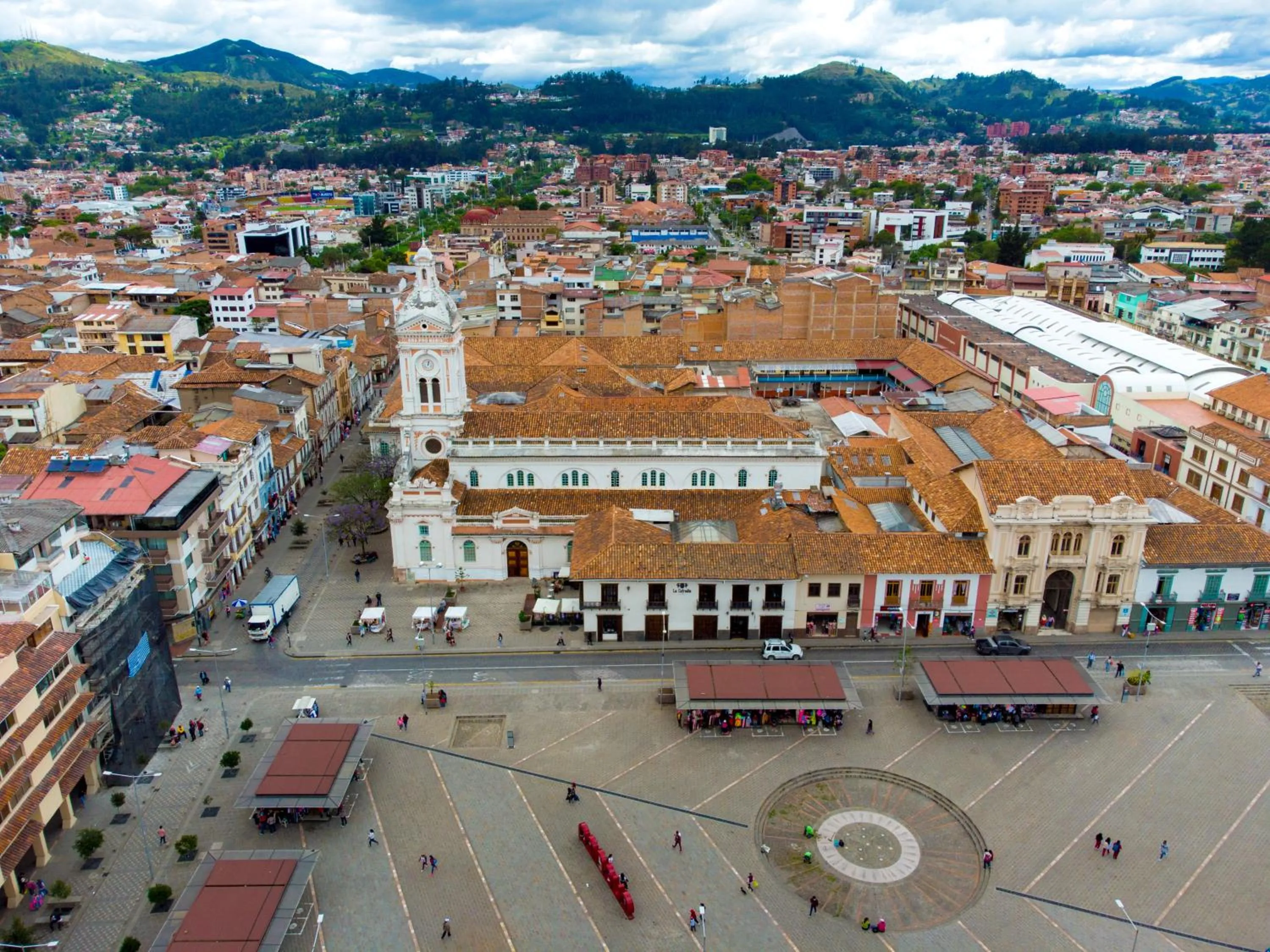 Property building in Hotel La Cofradía Pub-House