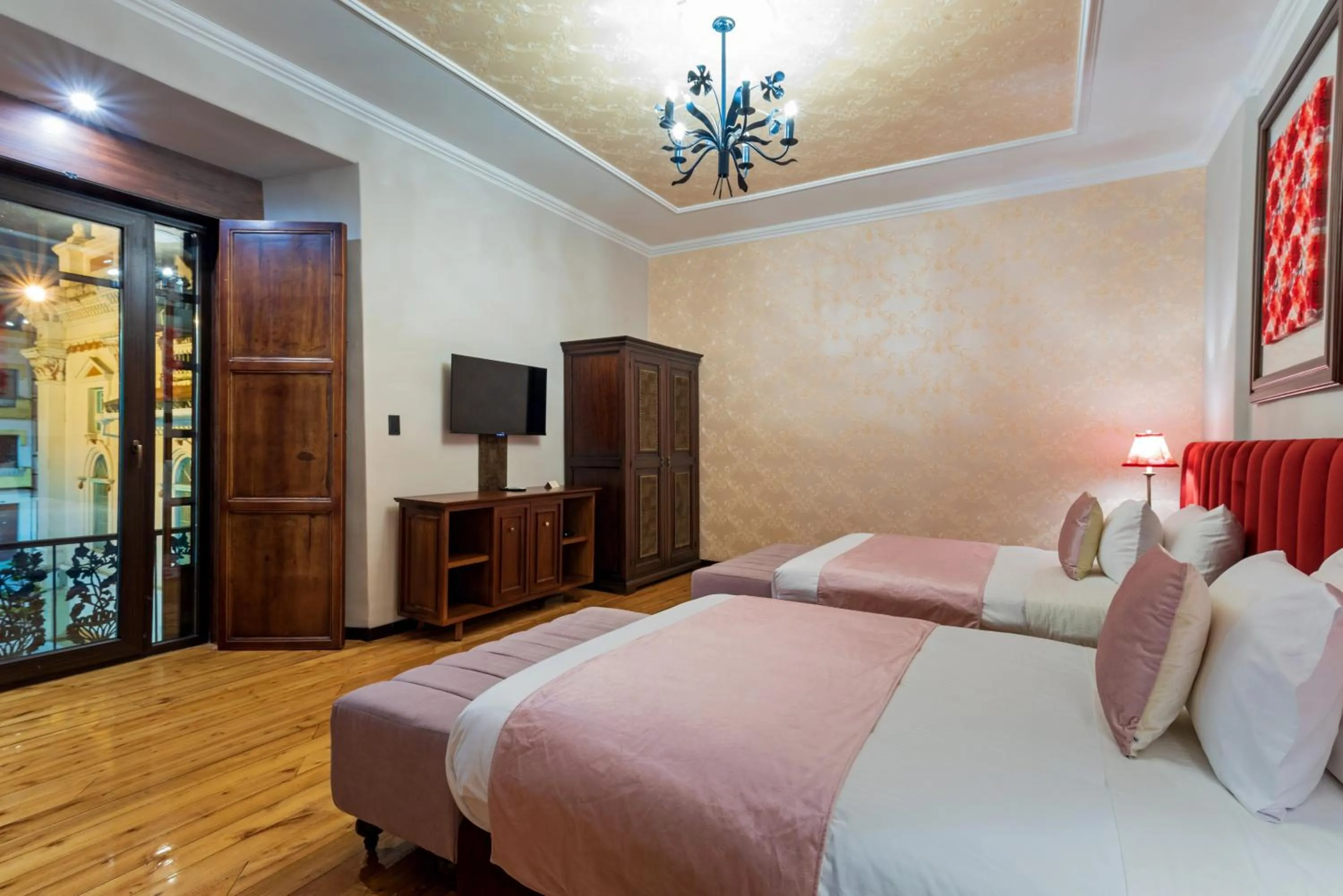 Bed in Hotel La Cofradía Pub-House