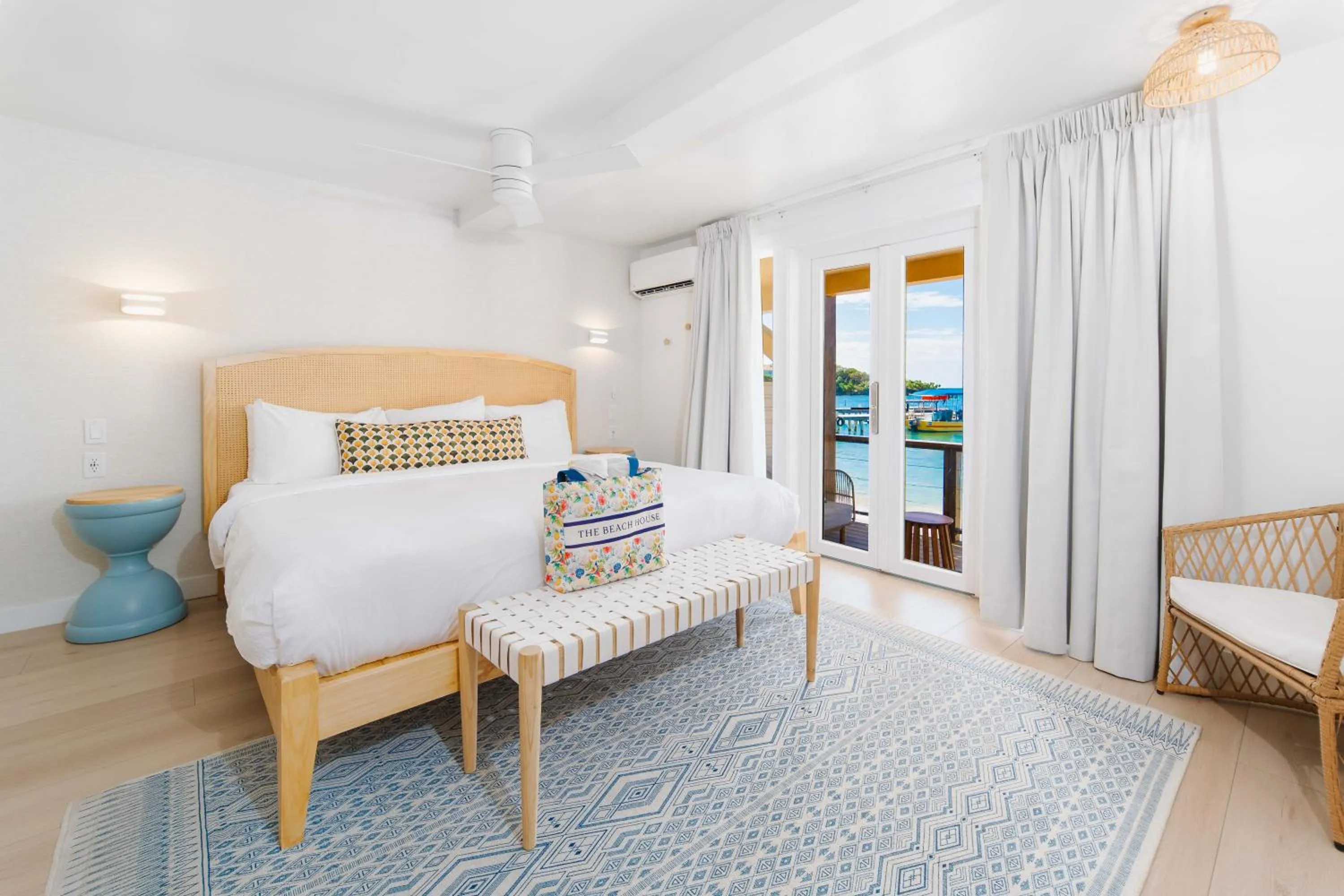 Bedroom, Bed in The Beach House Boutique Hotel