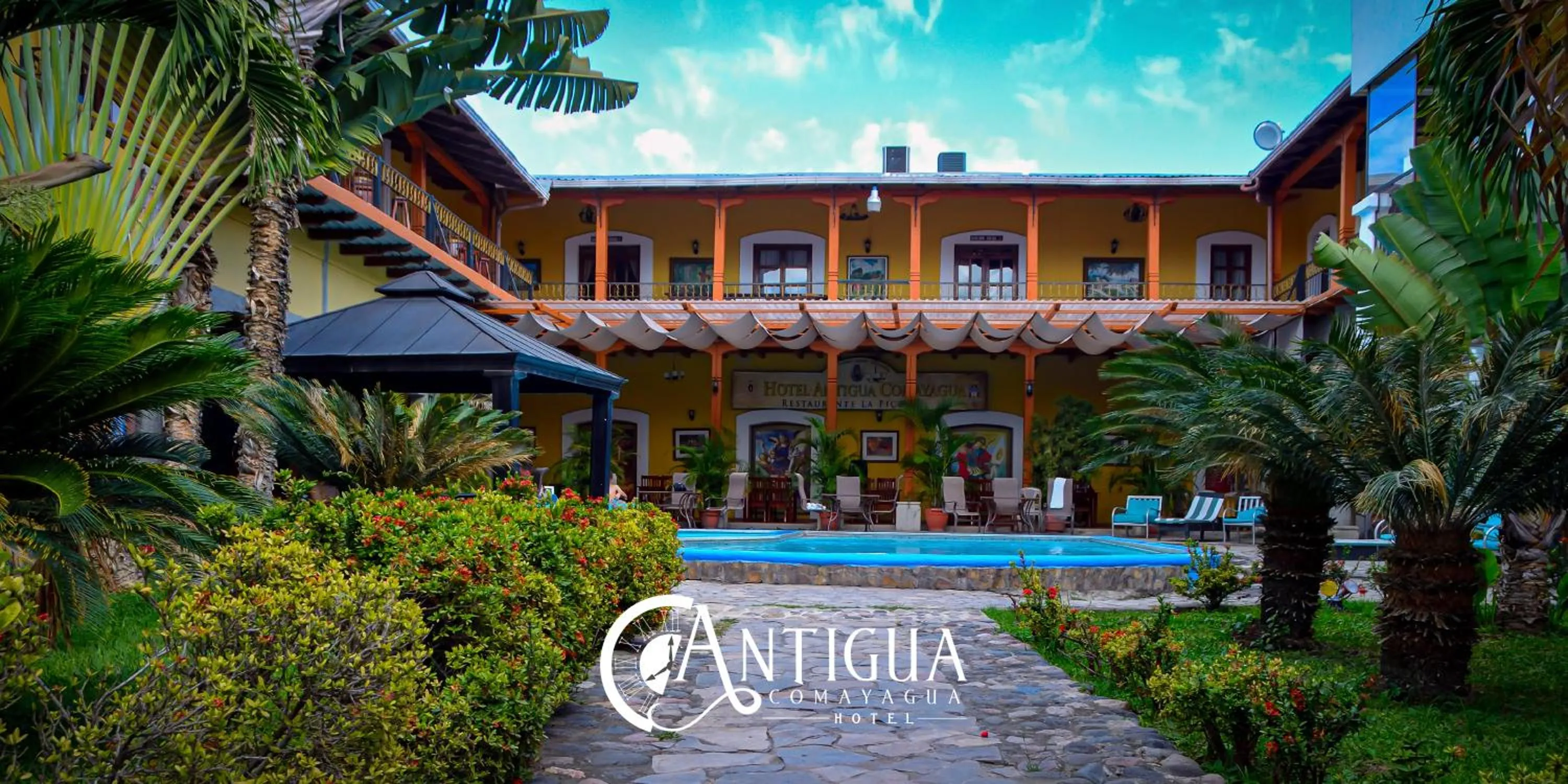 Property building in Hotel Antigua Comayagua
