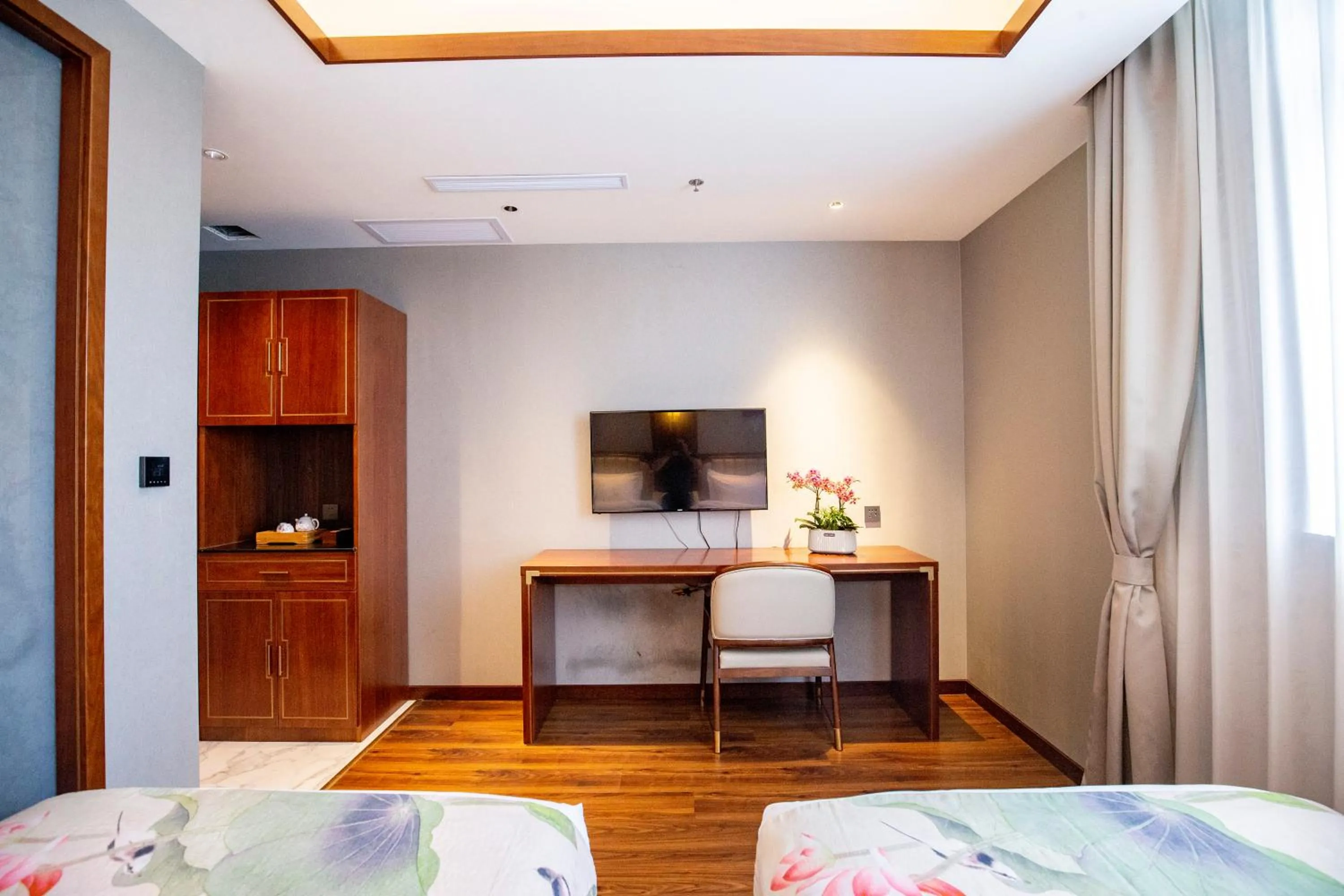 Photo of the whole room, Bed in Pierr Palace Hotel (Beijing Nanluo Guxiang)