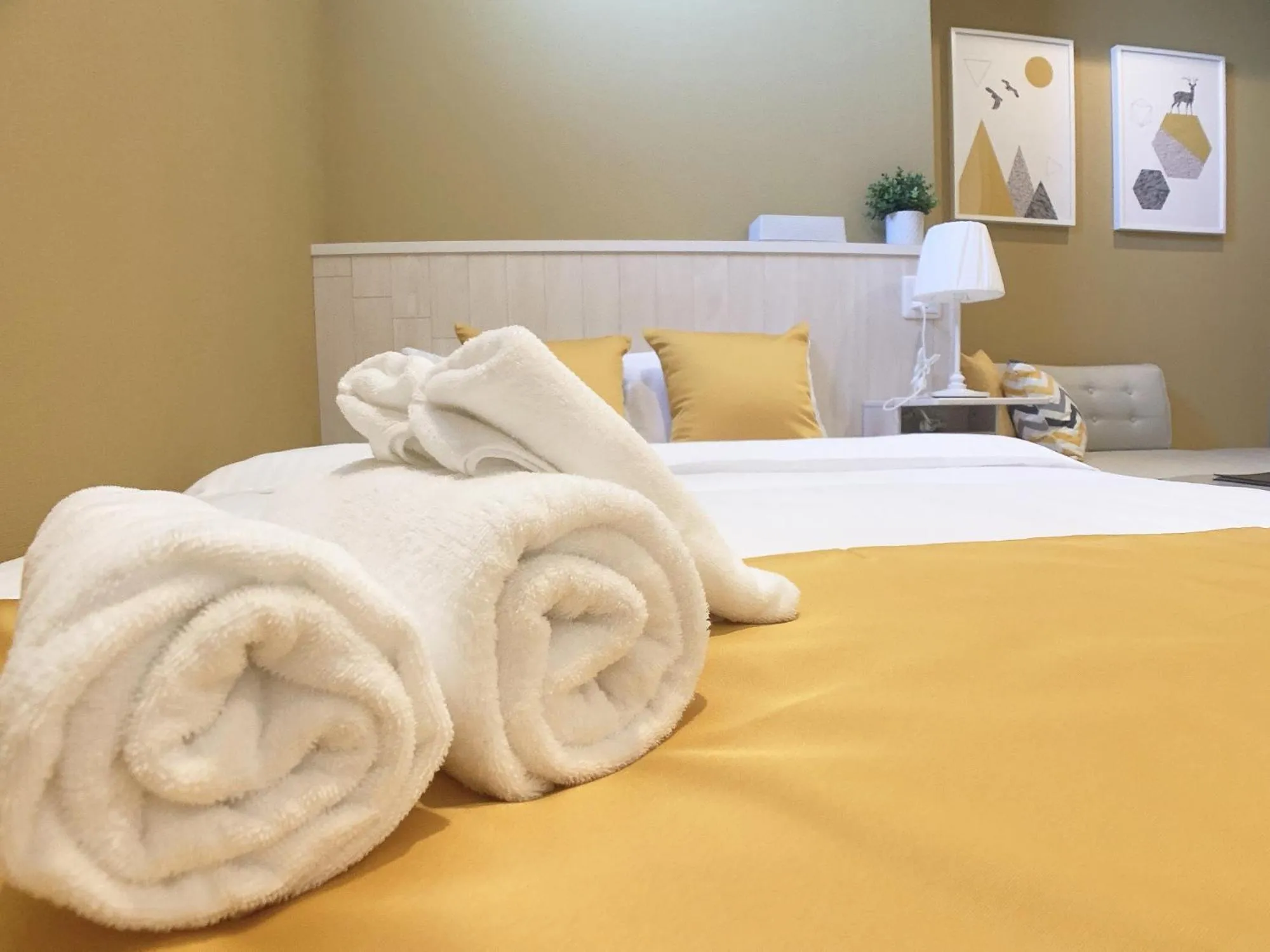 Bed in Bar & Hotel Colors MIYAJIMA